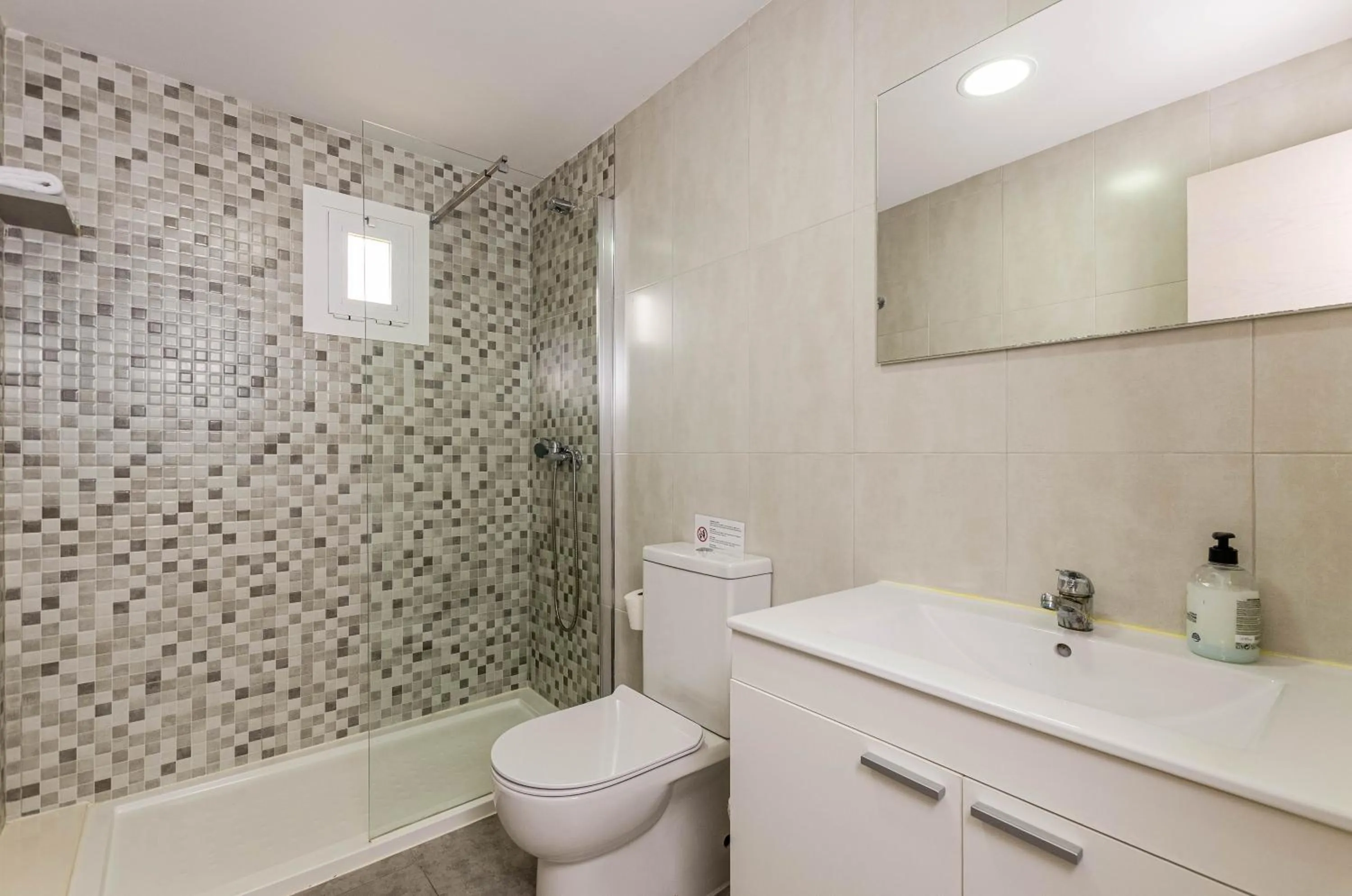 Shower in Acapulco Apartments