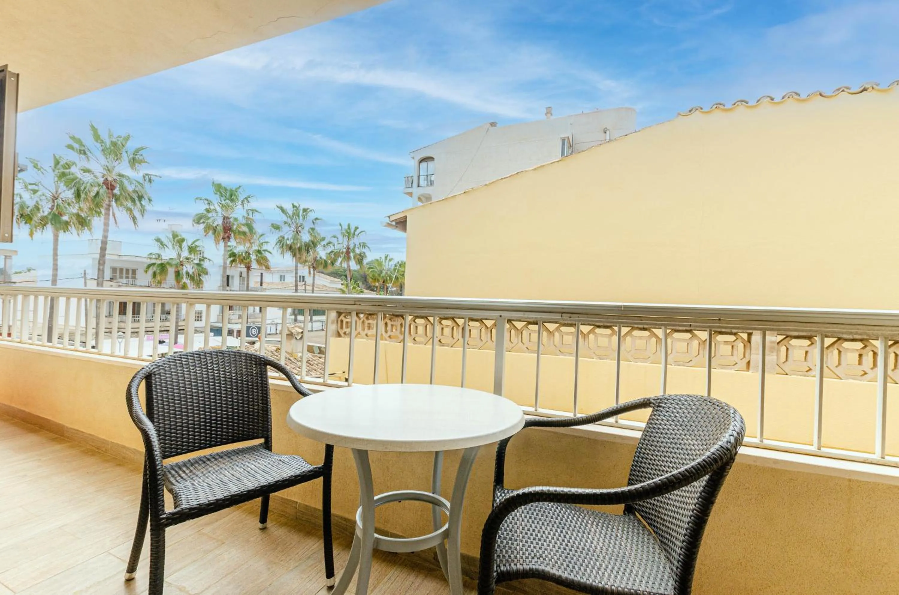 Balcony/Terrace in Acapulco Apartments