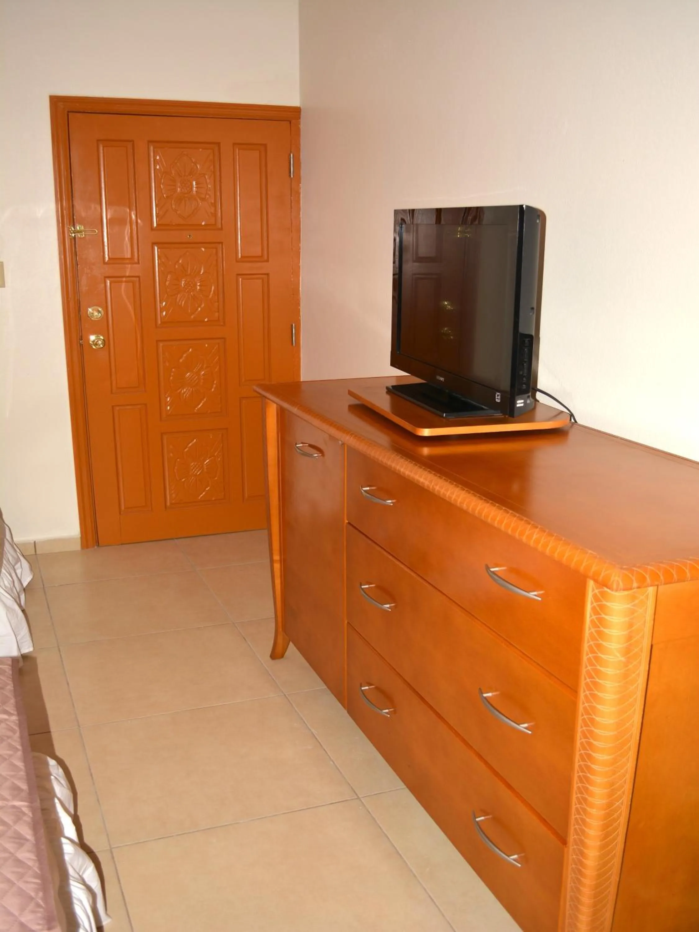 Bedroom in Alicia's Inn