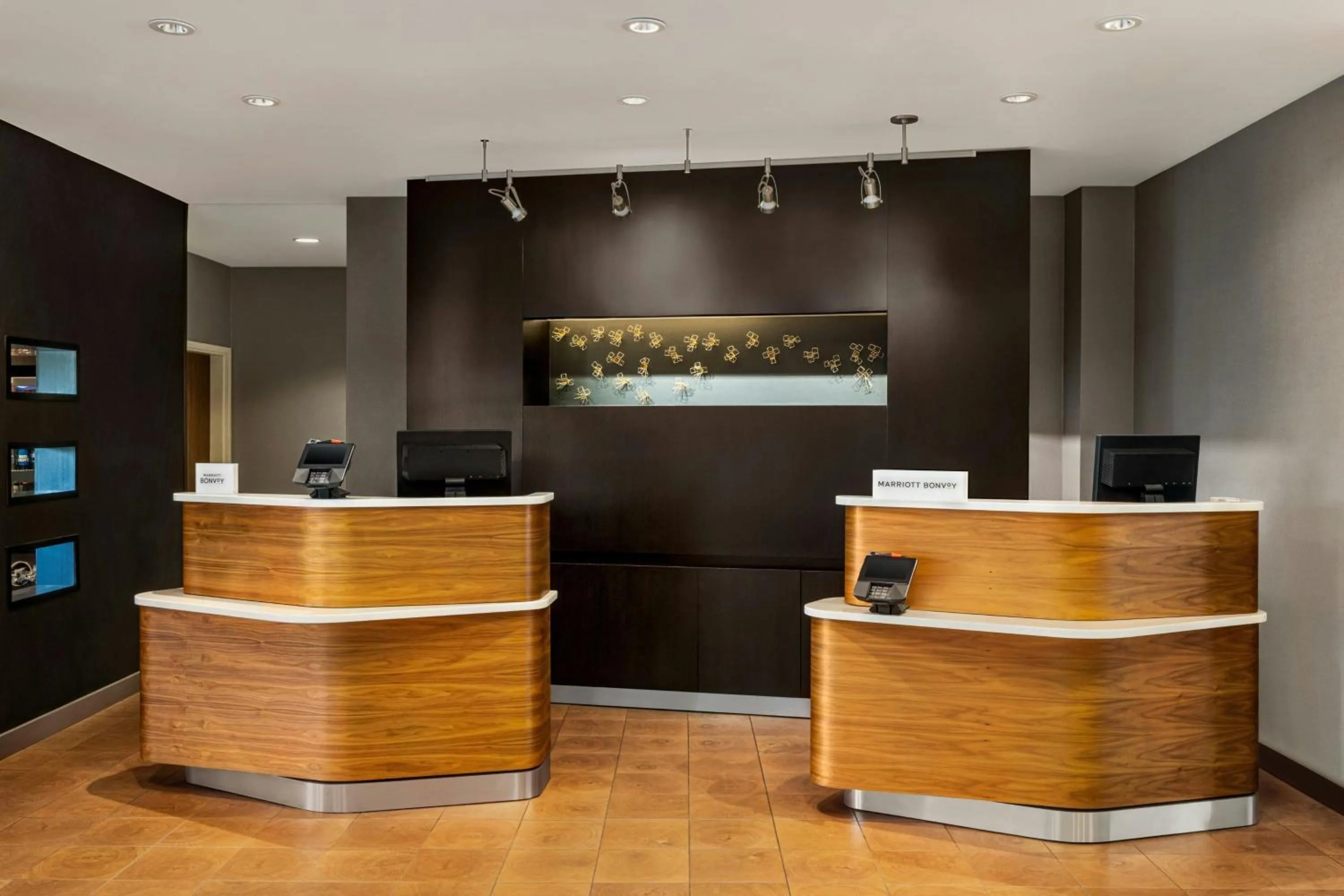 Lobby or reception in Courtyard by Marriott Wilkes-Barre Arena