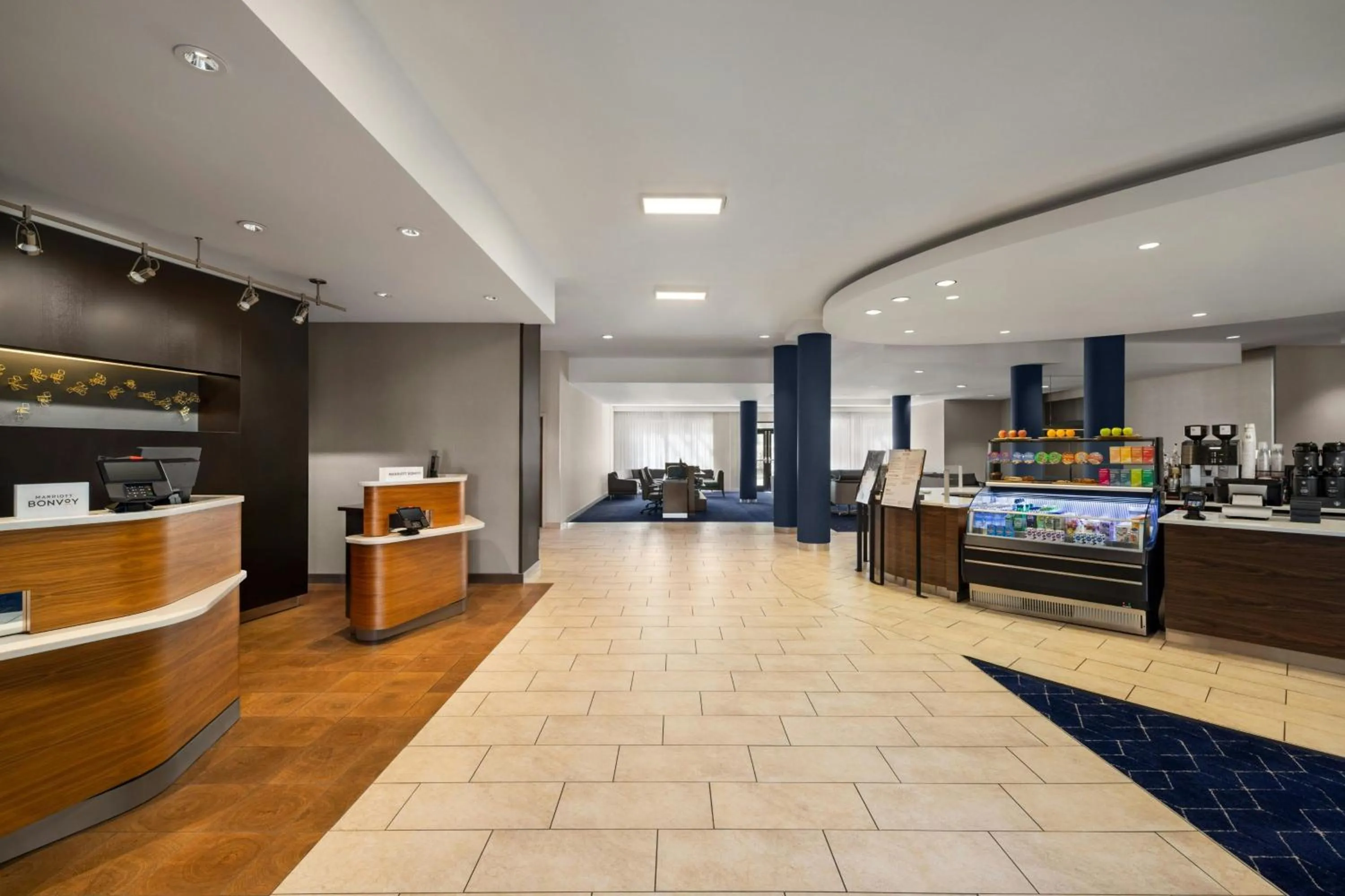 Lobby or reception in Courtyard by Marriott Wilkes-Barre Arena