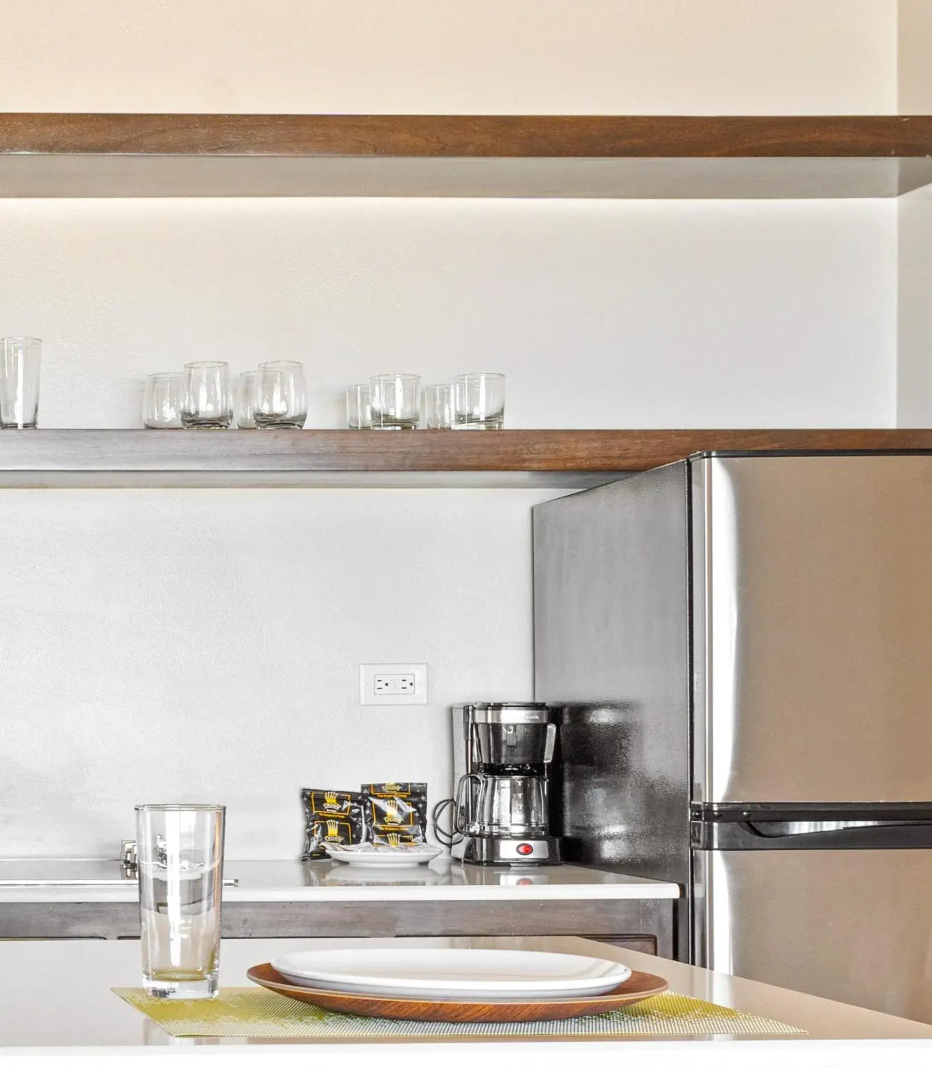 One Bedroom Oceanfront Suite in Bananas On The Beach One Bedroom Oceanfront Suite in Bananas On The Beach