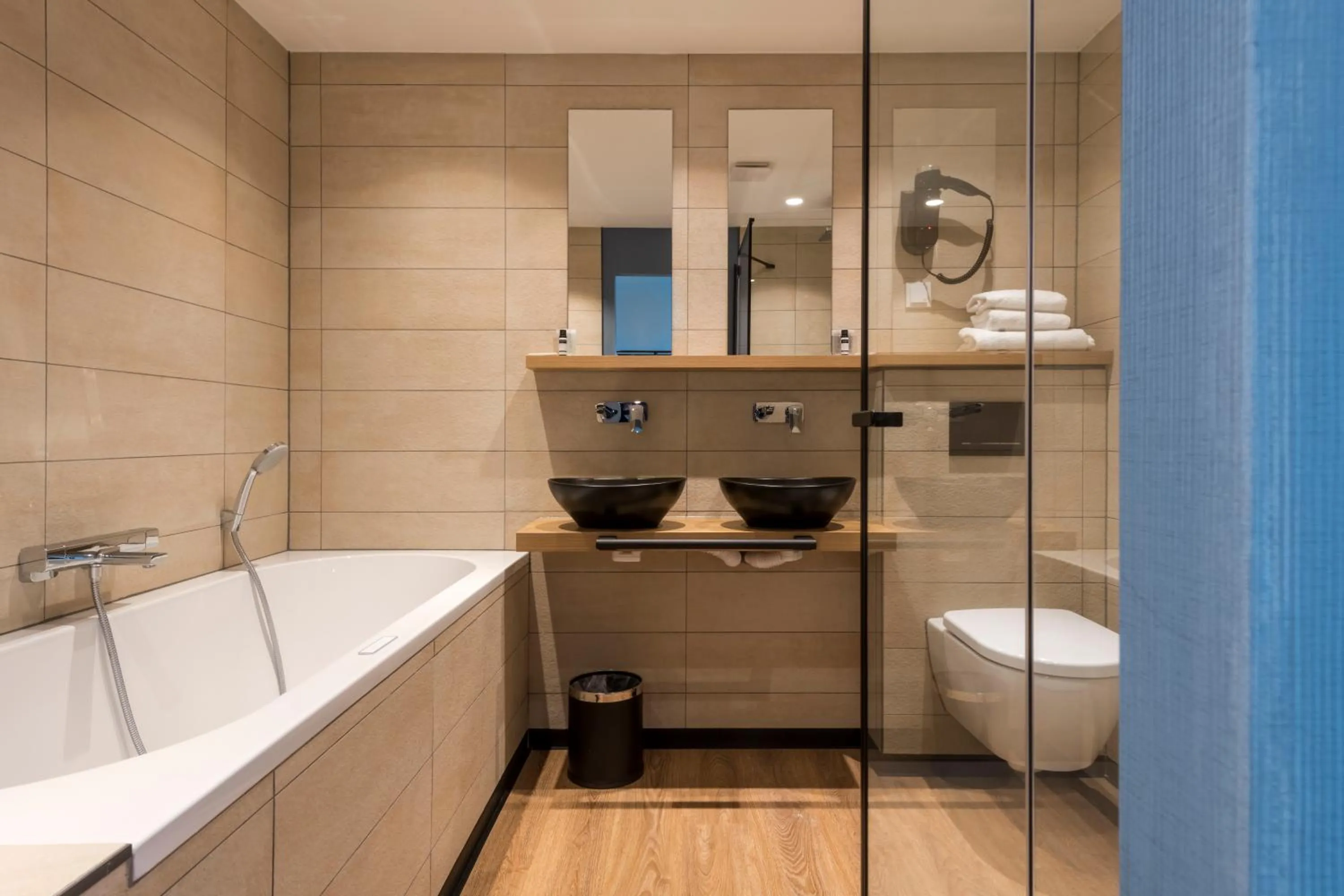 Shower in Palace Hotel Zandvoort