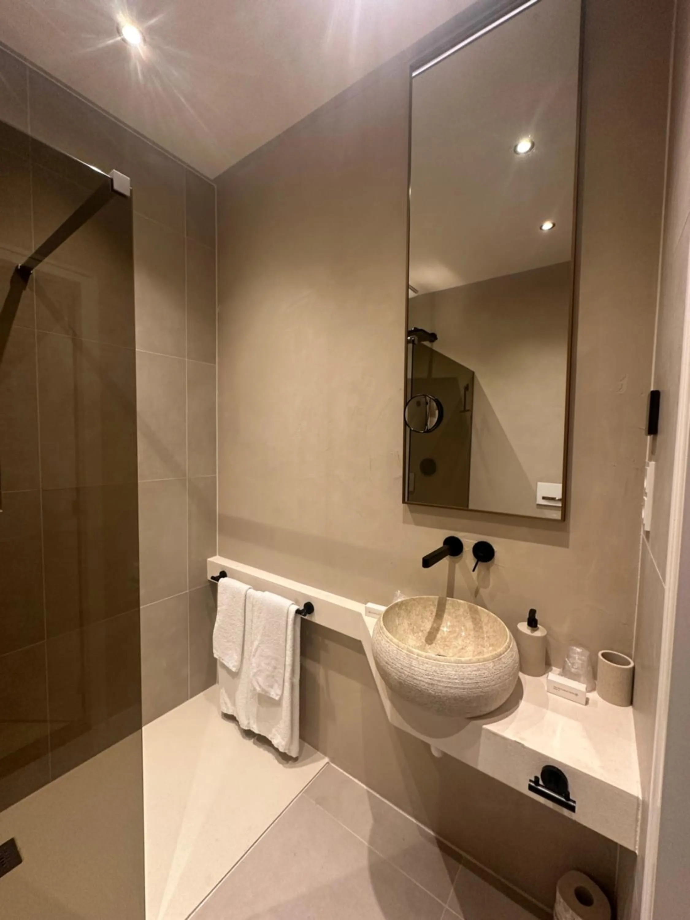 Shower in Palace Hotel Zandvoort