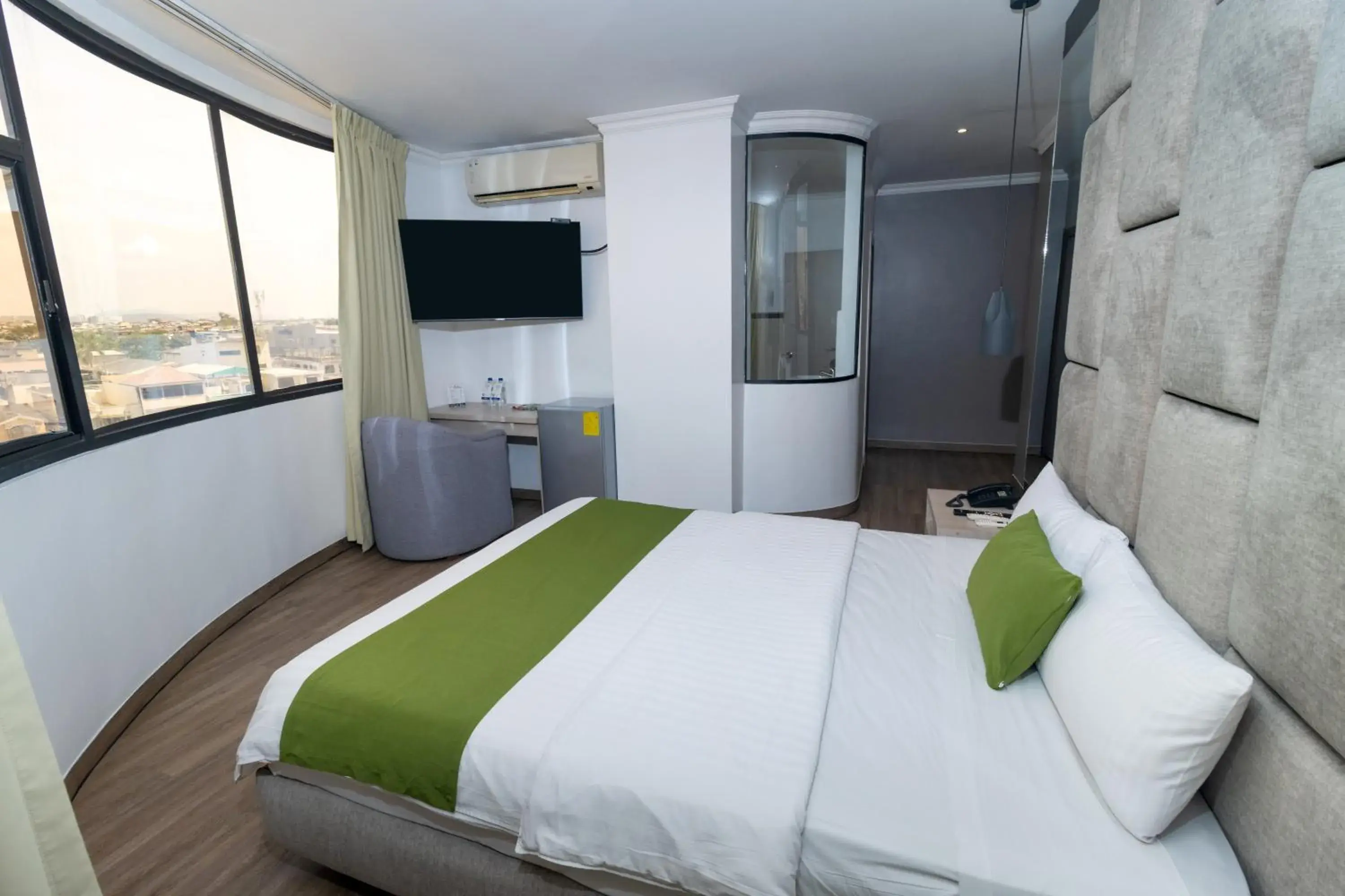 Suite with City View in Hotel Plaza Monte Carlo Suite with City View in Hotel Plaza Monte Carlo