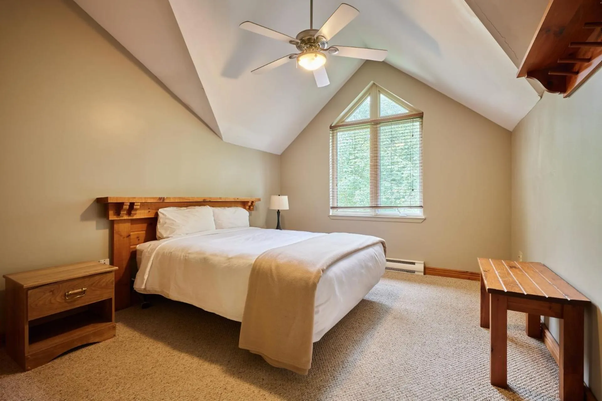 Bedroom, Bed in Marblewood Village Resort
