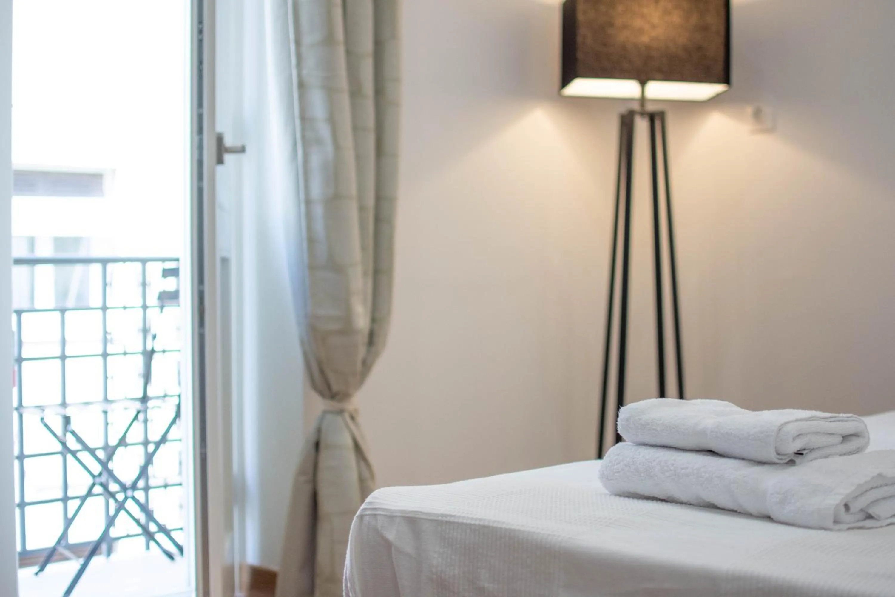 Bed in De lenco Residence 2