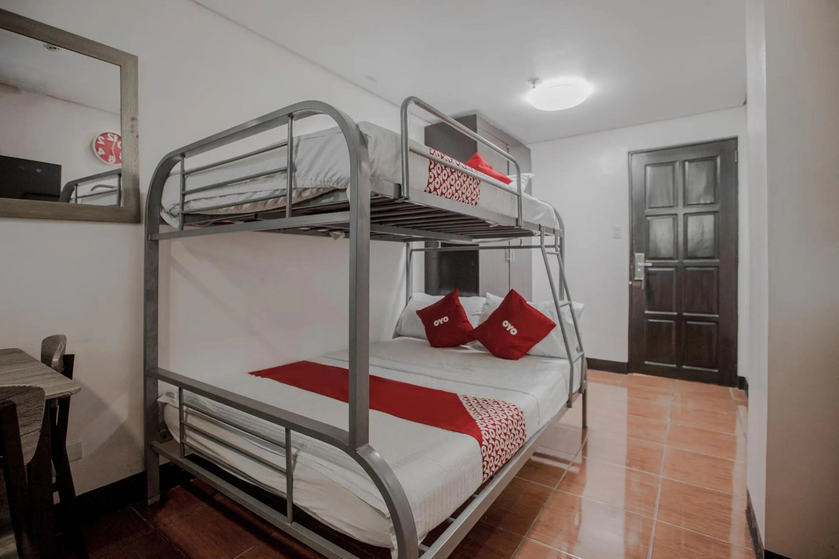 Mixed Dormitory Room in Super OYO 714 Haeinsa Condotel