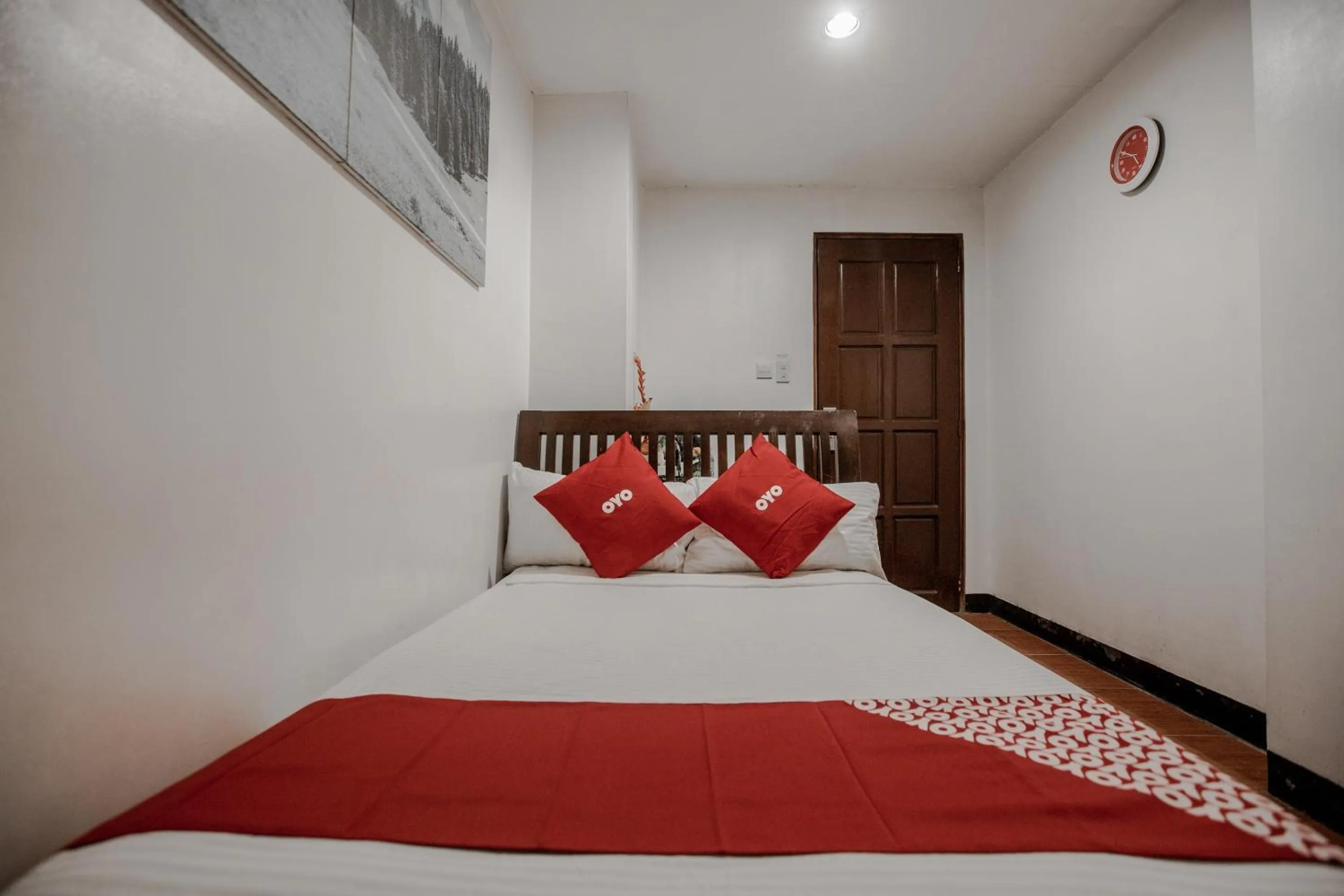 Bedroom, Bed in Super OYO 714 Haeinsa Condotel