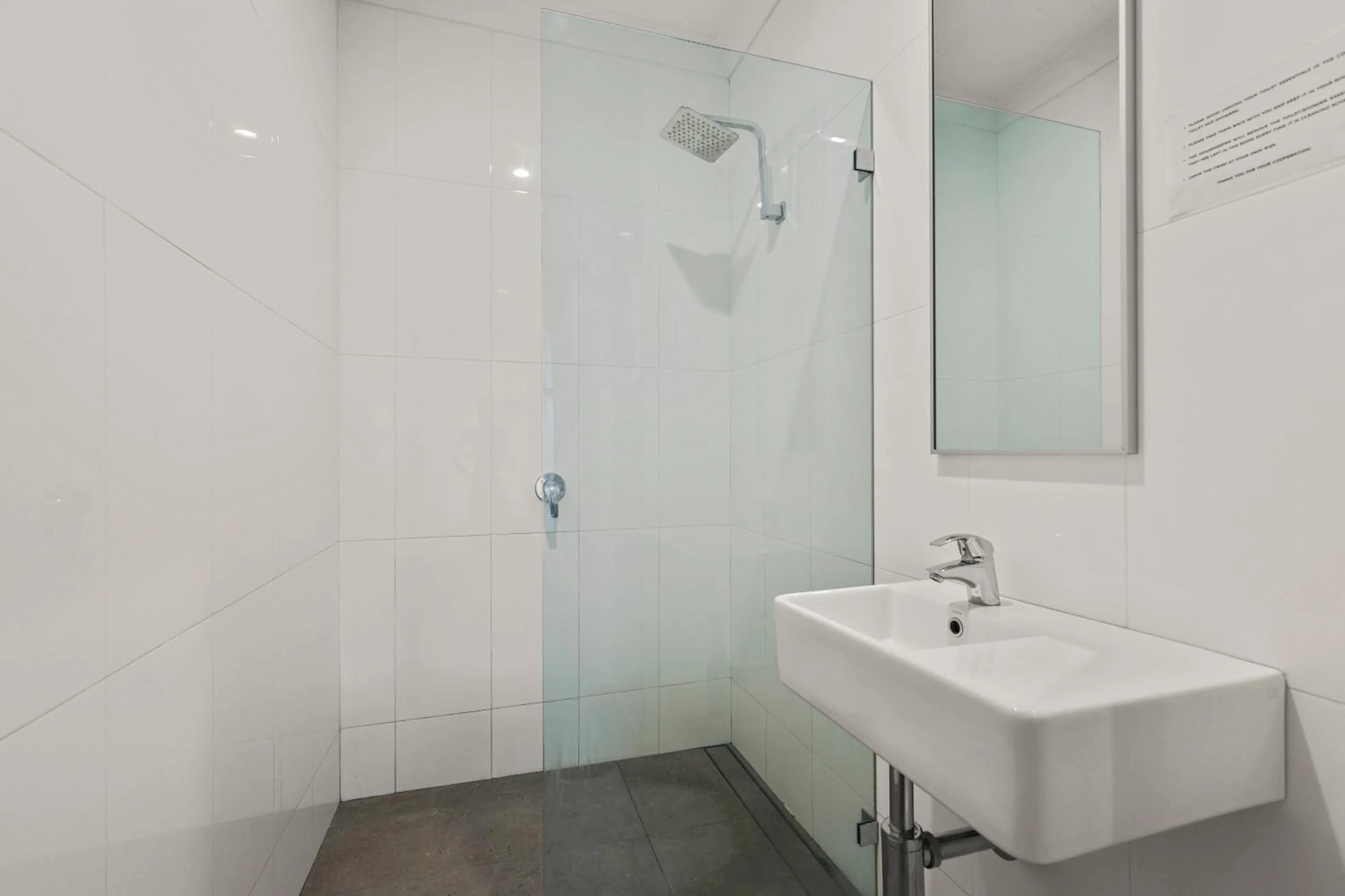 Bathroom in AZZURRO POD HOTEL Darling Harbour- Near ICC