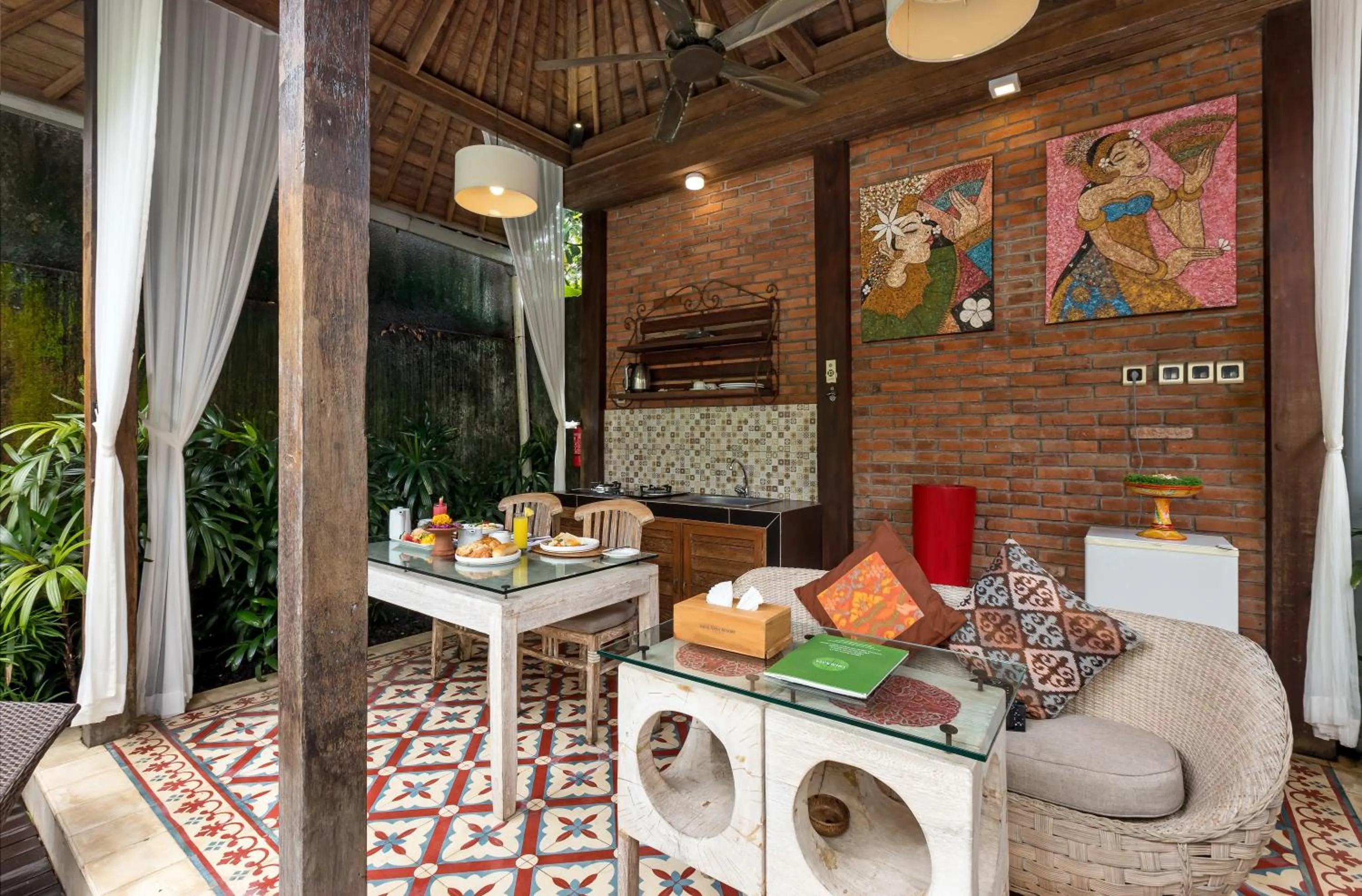 Ubud Raya Villa