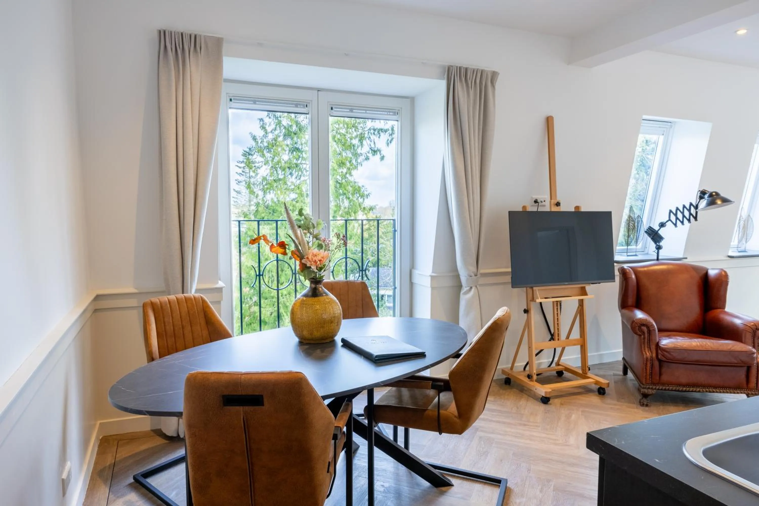 Seating area in Parkhotel Mastbosch Breda