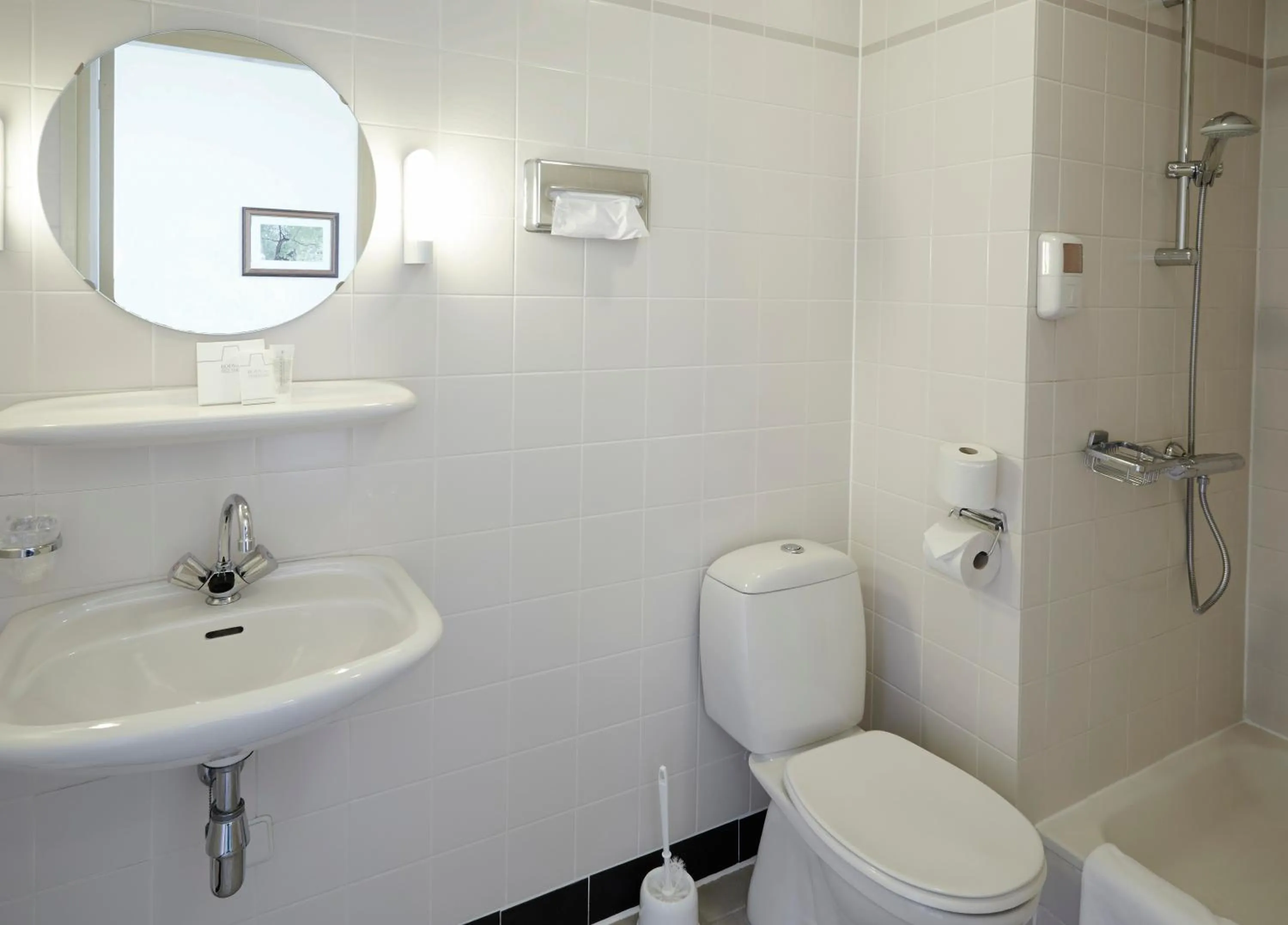 Bathroom in Parkhotel Mastbosch Breda