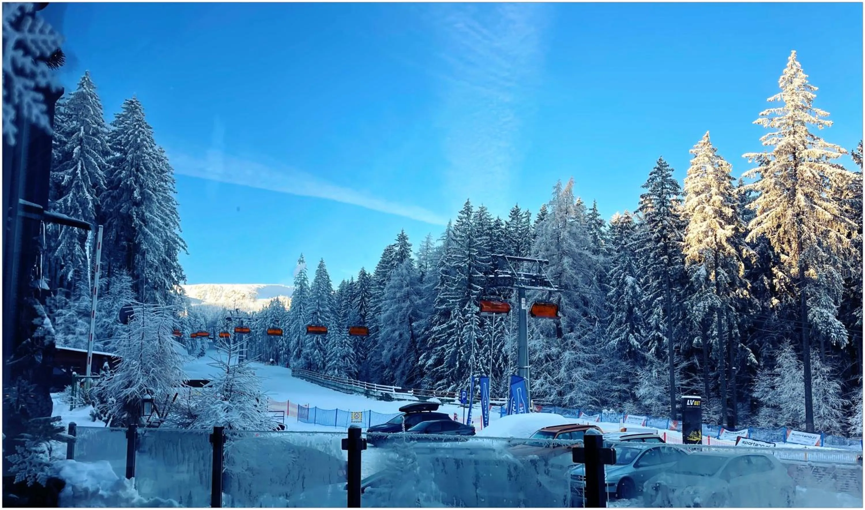 Nearby landmark in Safir przy samym WYCIĄGU