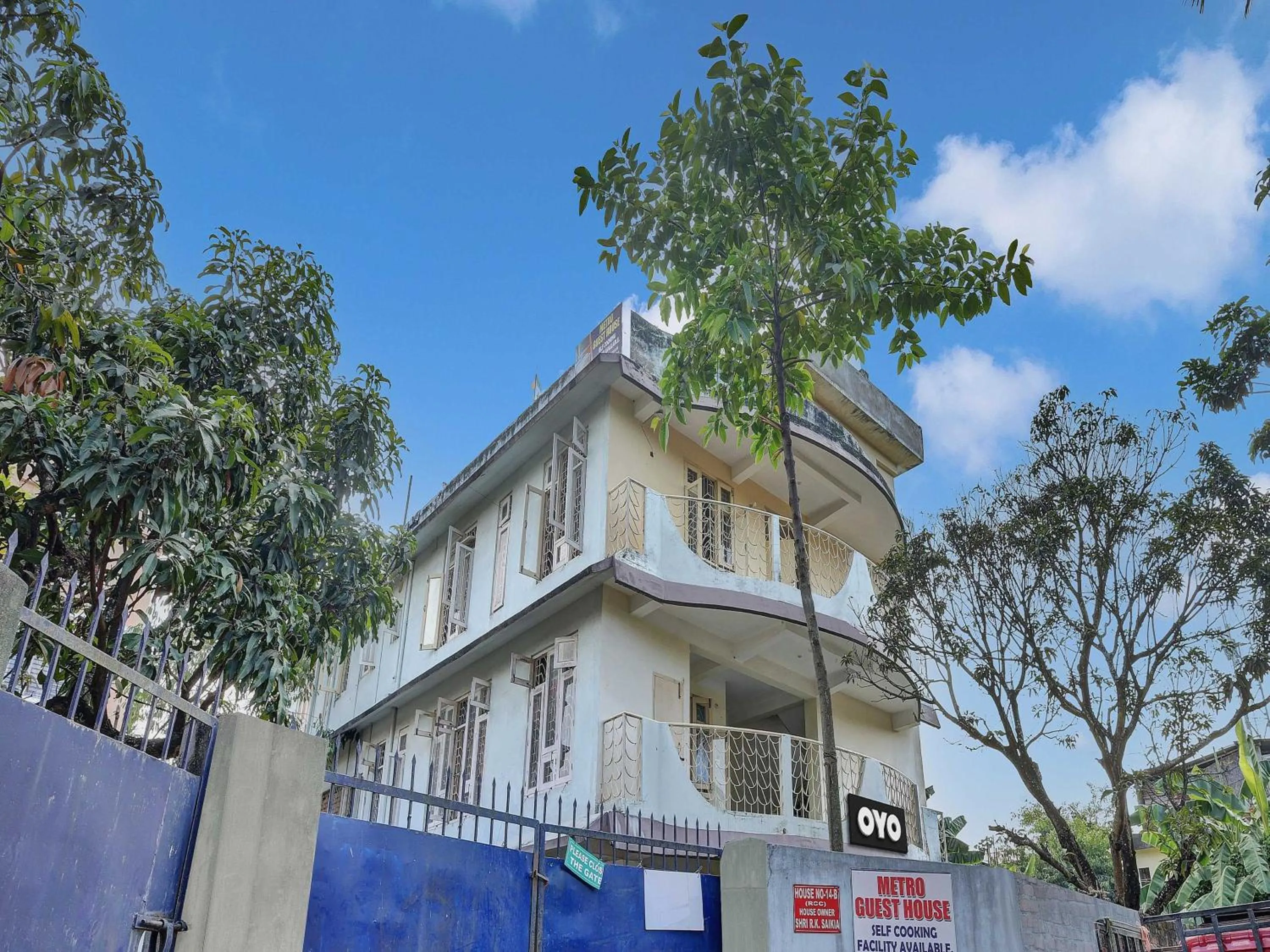 Facade/entrance in Hotel O Metro Guest House