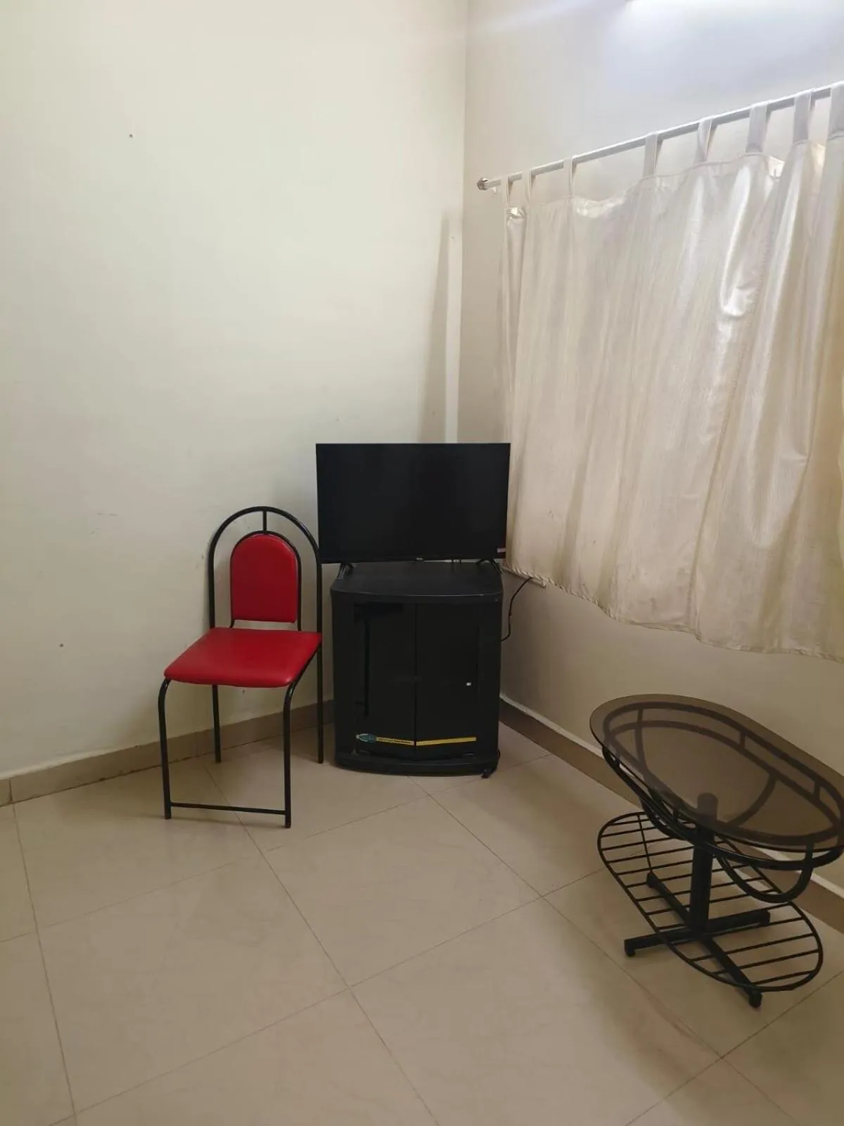 Bathroom in Hotel O La Grande Residencya