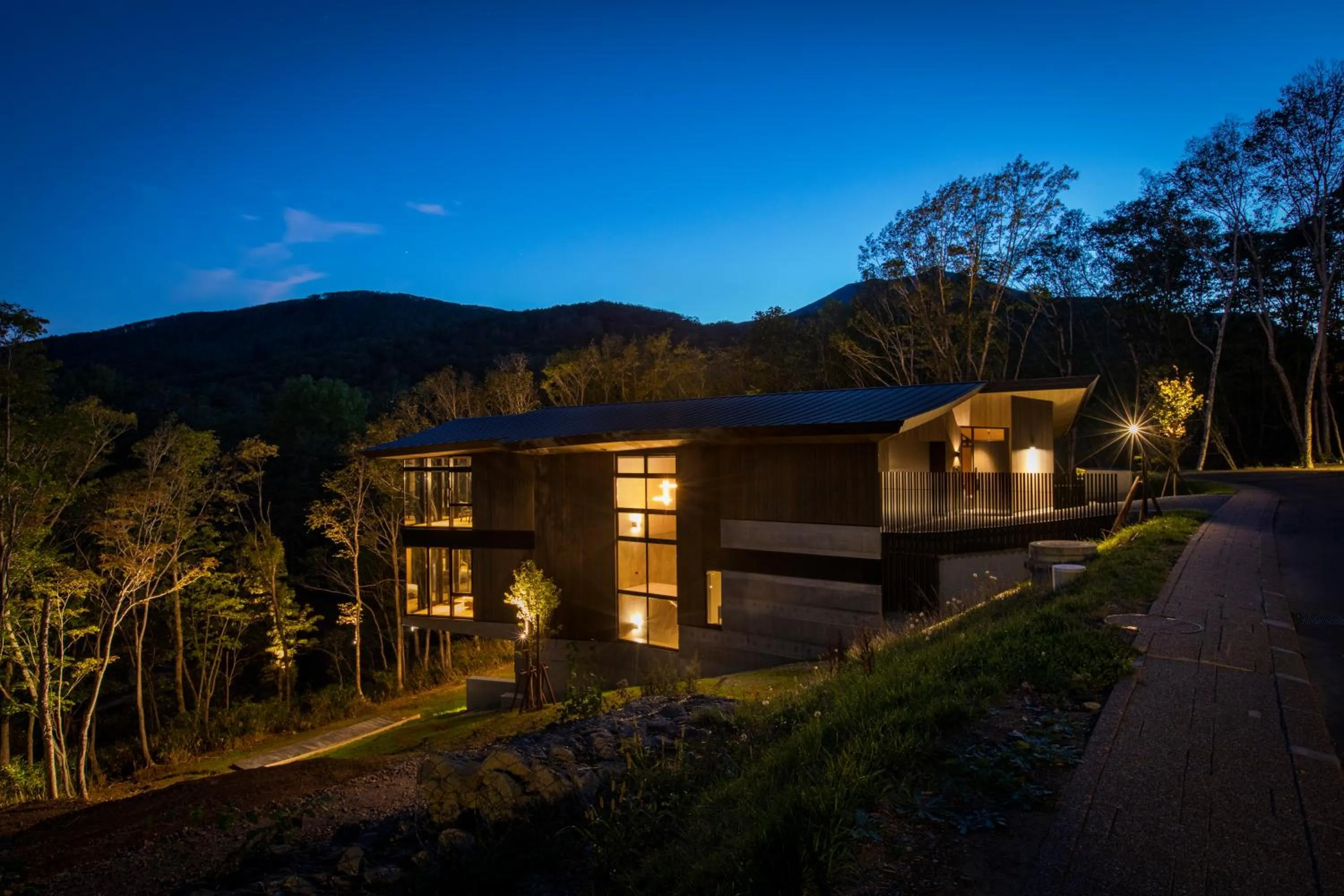 Property building in Tsubasa Chalet at Hanaridge