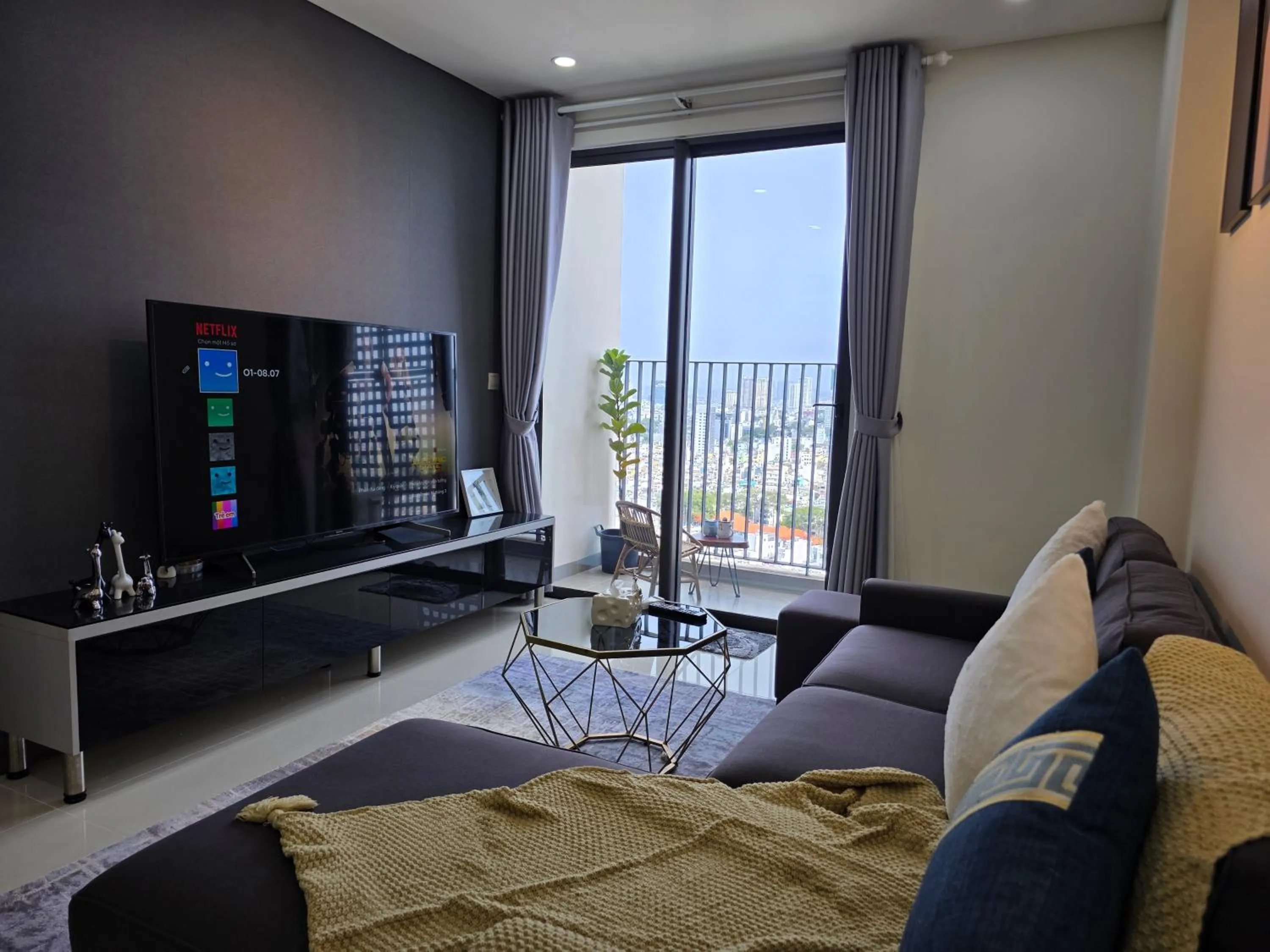 UPhoenix Home- HaDo Centrosa Garden