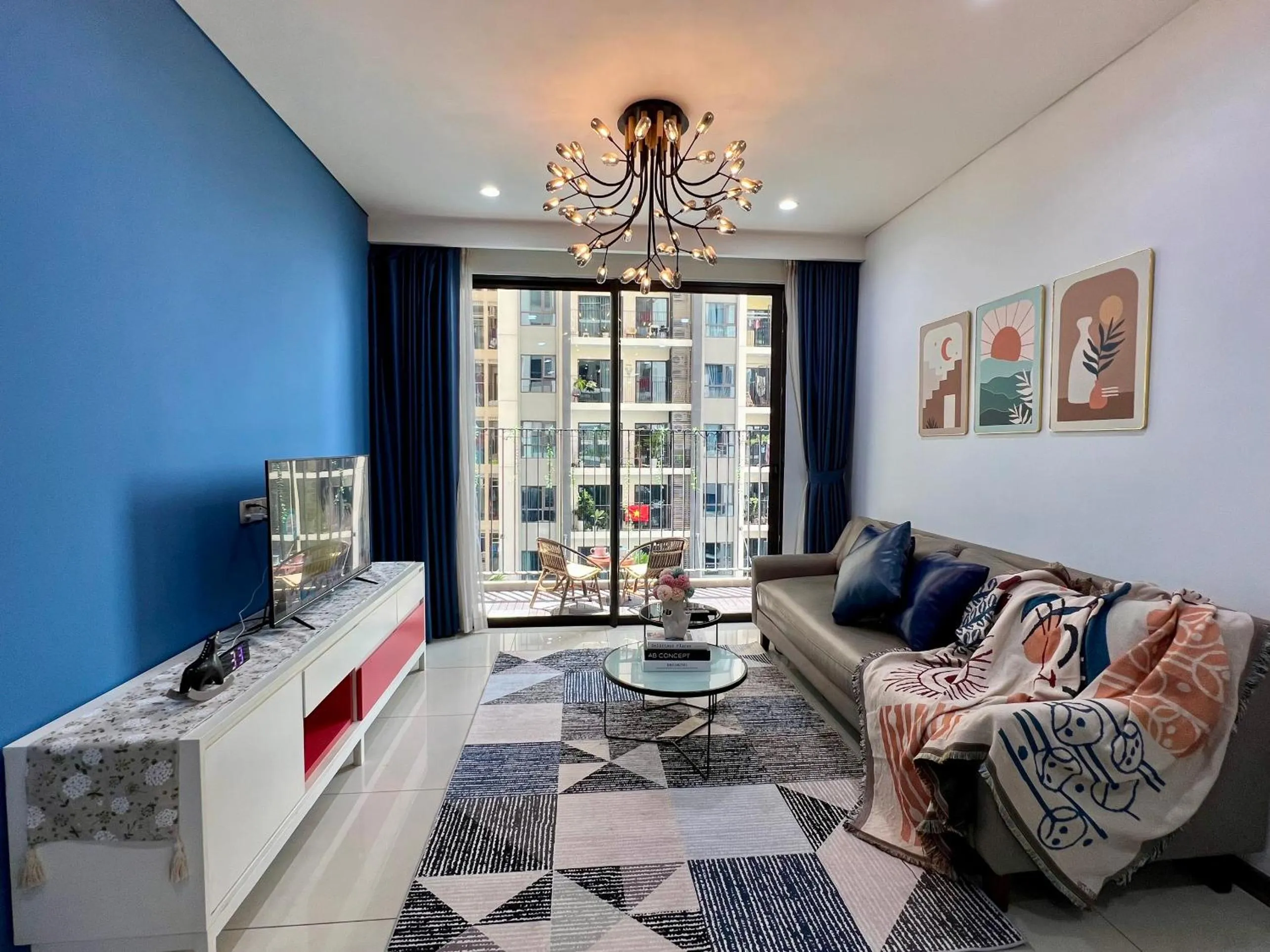 Living room in UPhoenix Home- HaDo Centrosa Garden