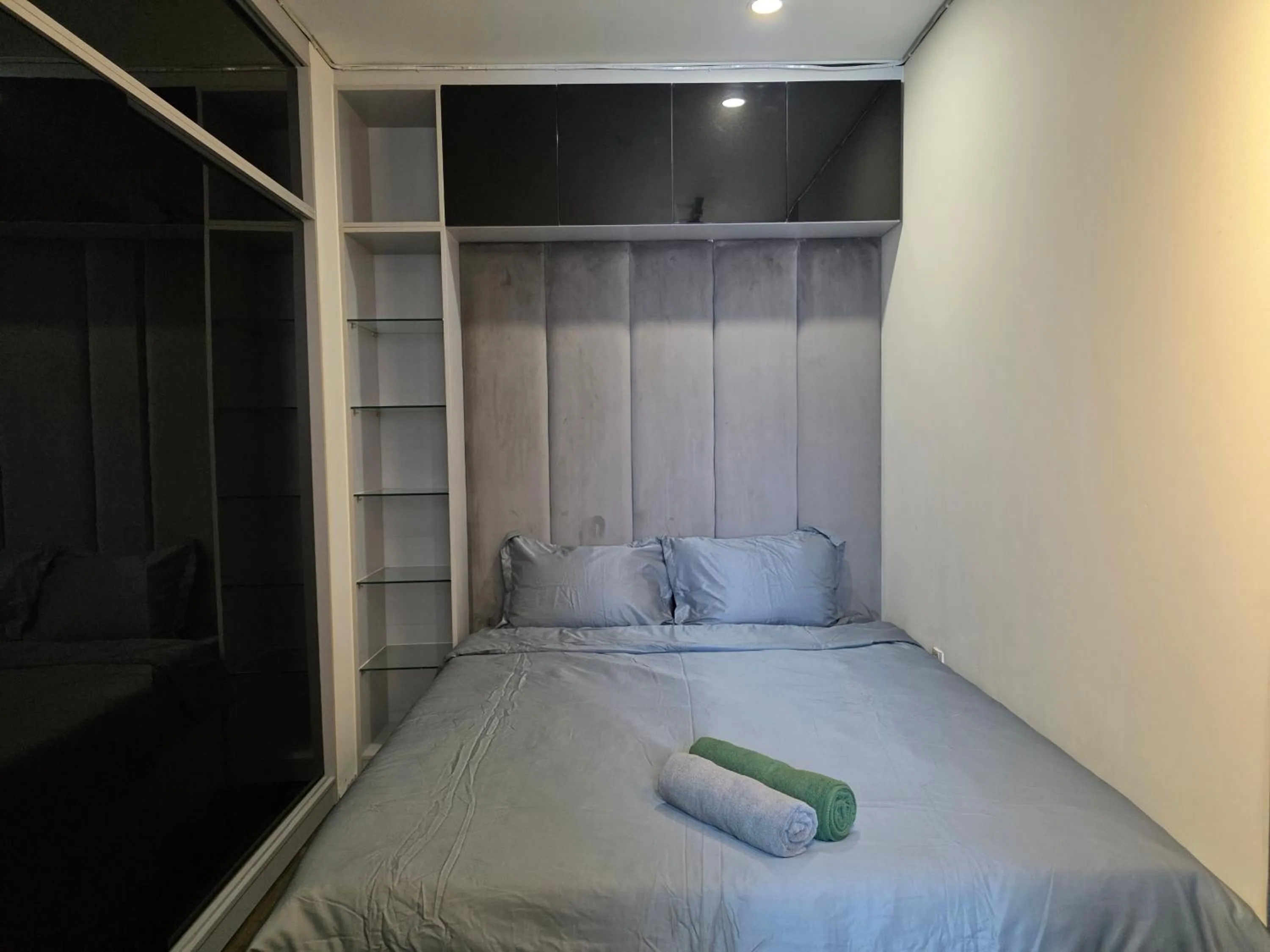 Bed in UPhoenix Home- HaDo Centrosa Garden