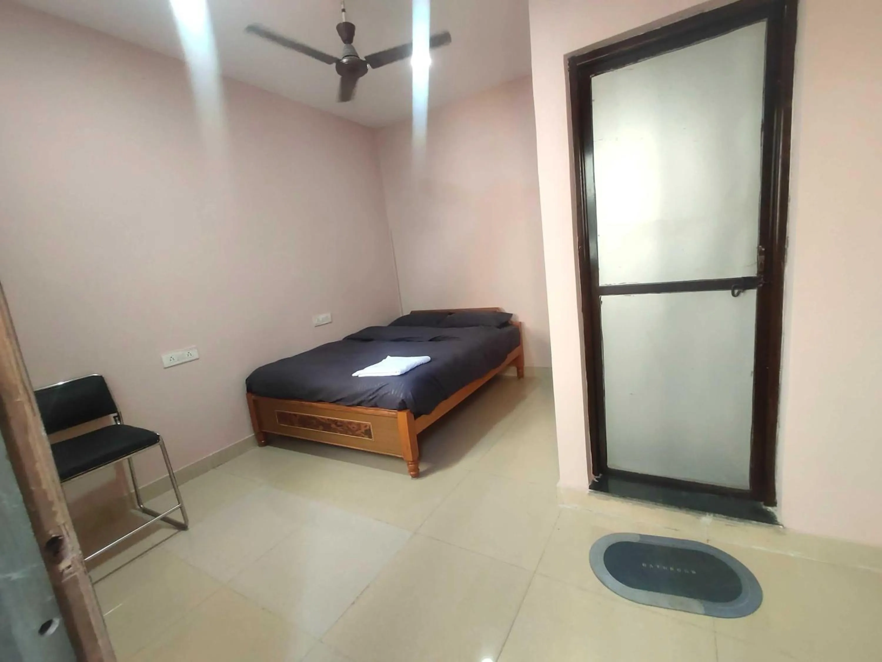 Bedroom, Bed in Hotel O Lake View