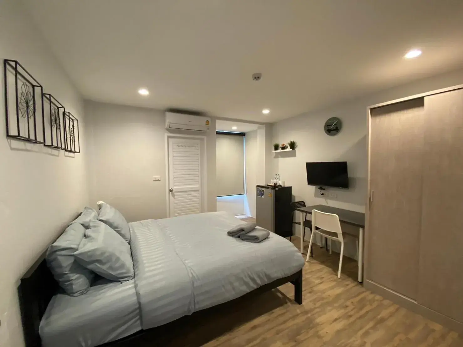 Standard Double Room in Aree House Poshtel Standard Double Room in Aree House Poshtel