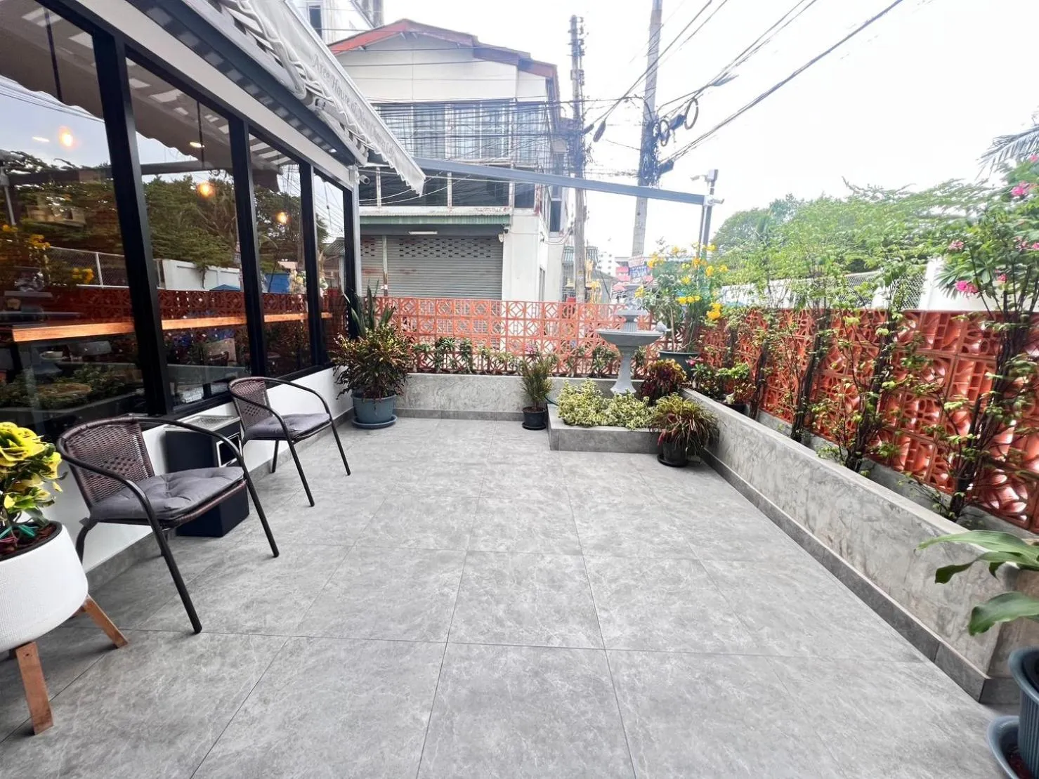 Lounge or bar in Aree House Poshtel