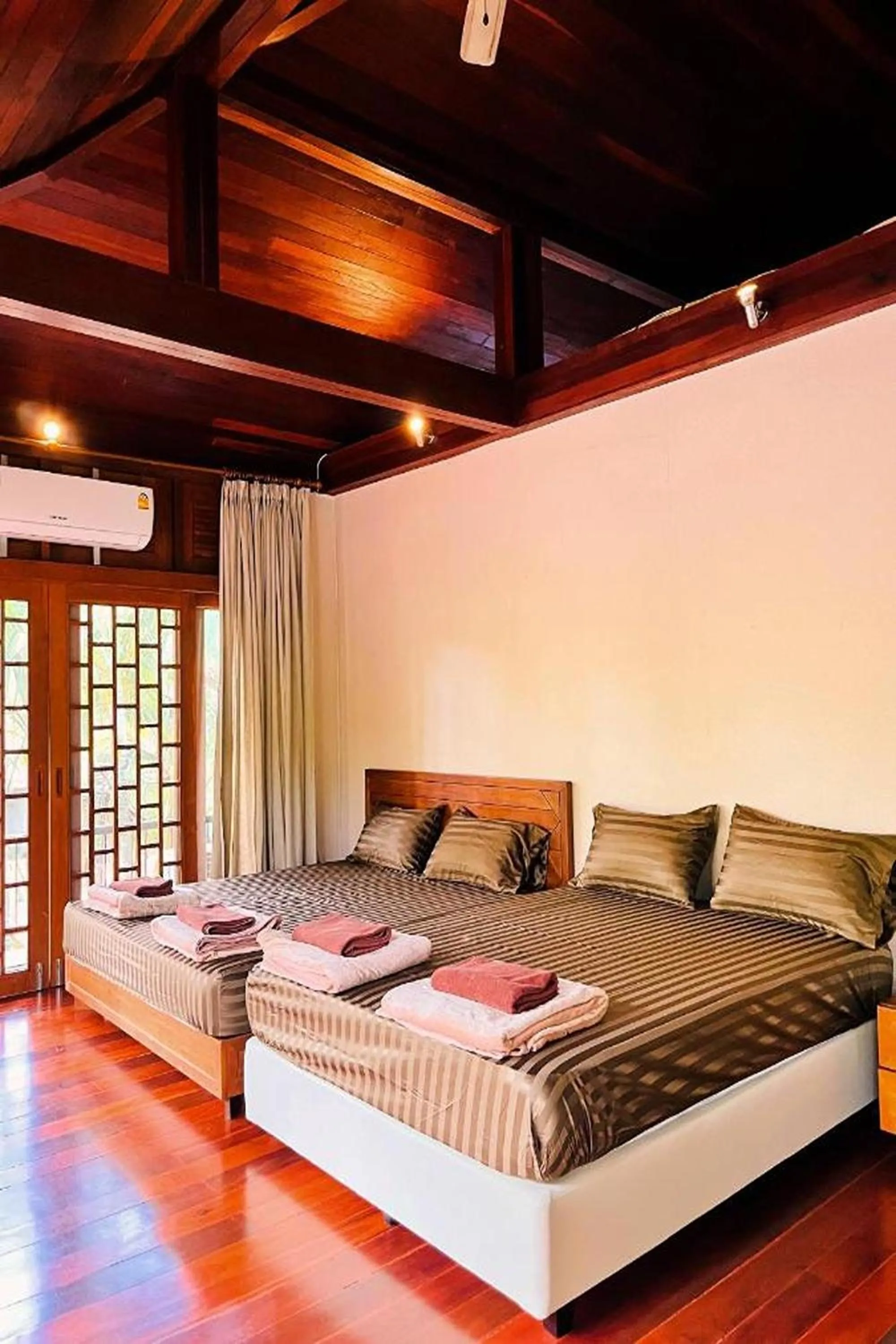 Bedroom, Bed in SS pool villa hills