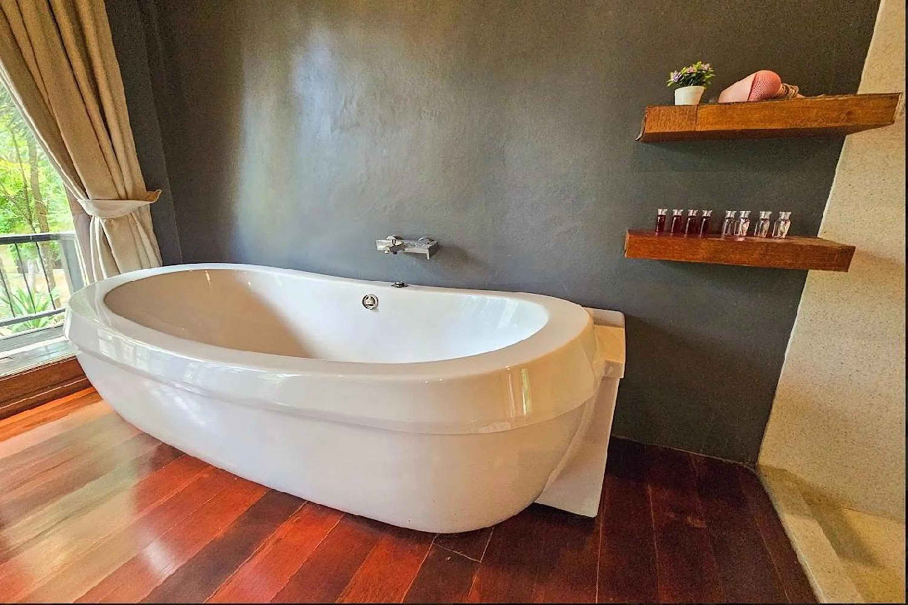 Bathroom in SS pool villa hills