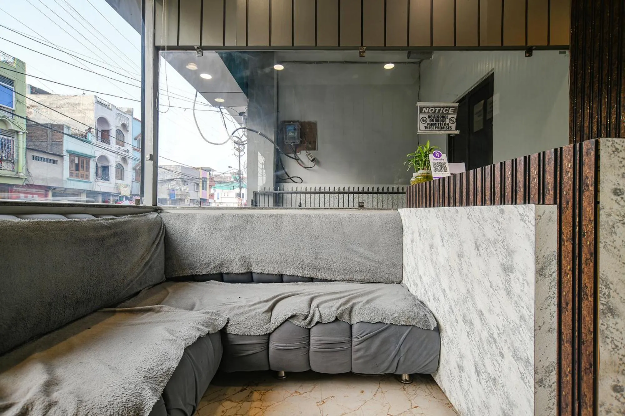 Lobby or reception in FabExpress Orbit