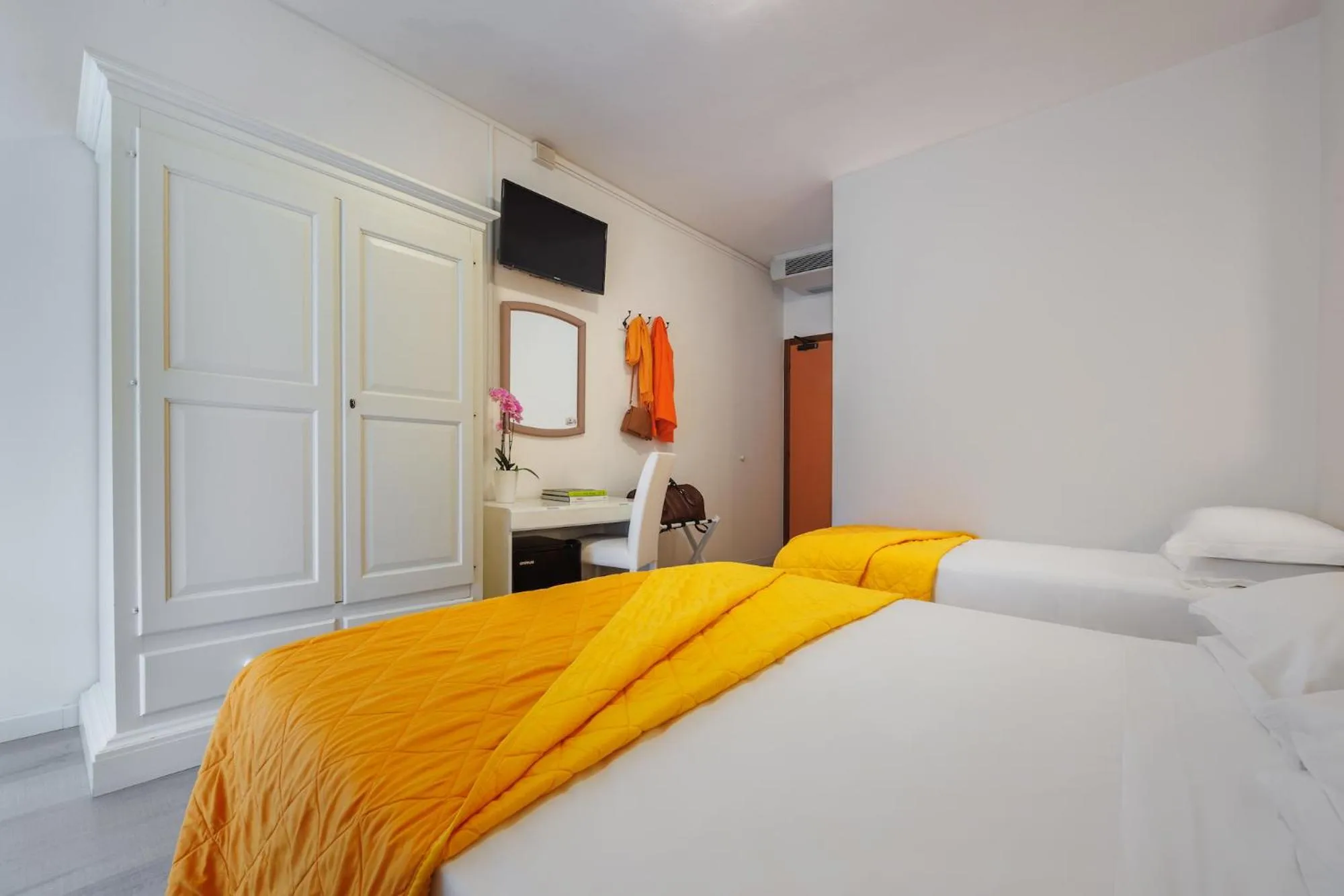 Bedroom, Bed in Hotel Picobello Pineta