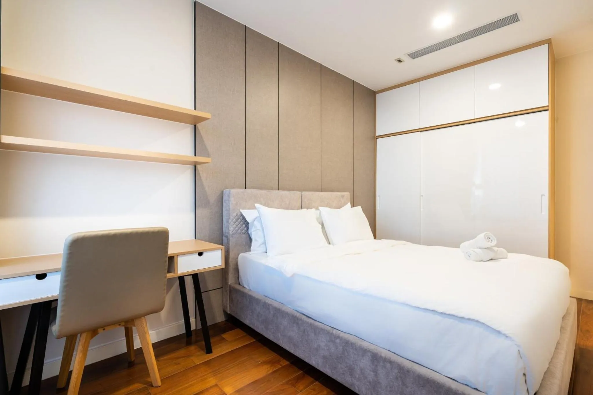 Bed in The Rixx Madison