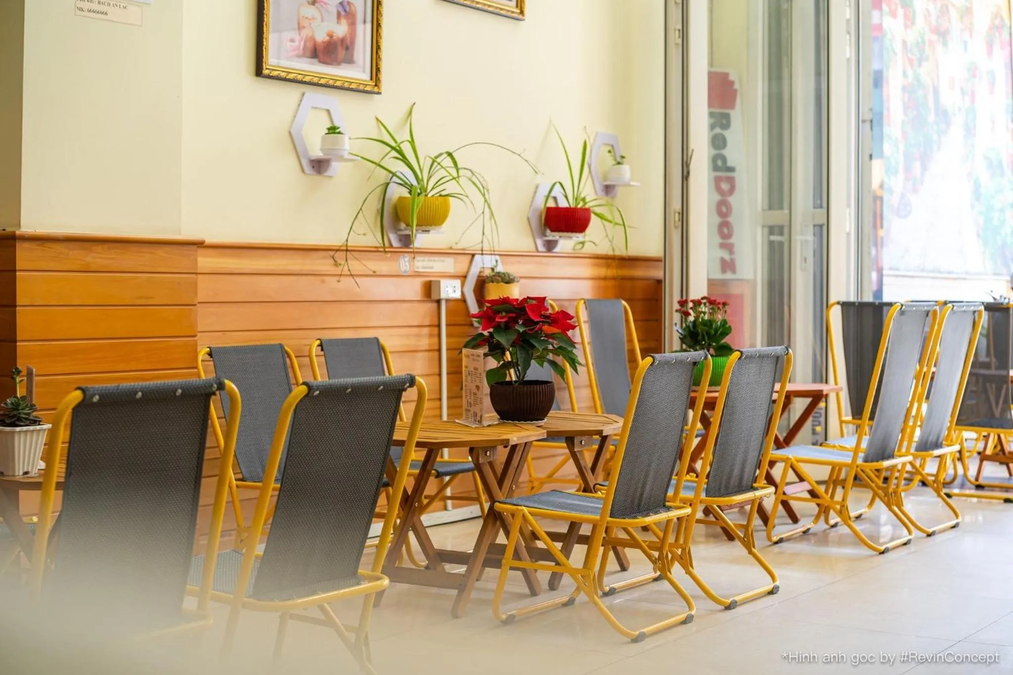 Living room in BÁCH AN LẠC HOTEL