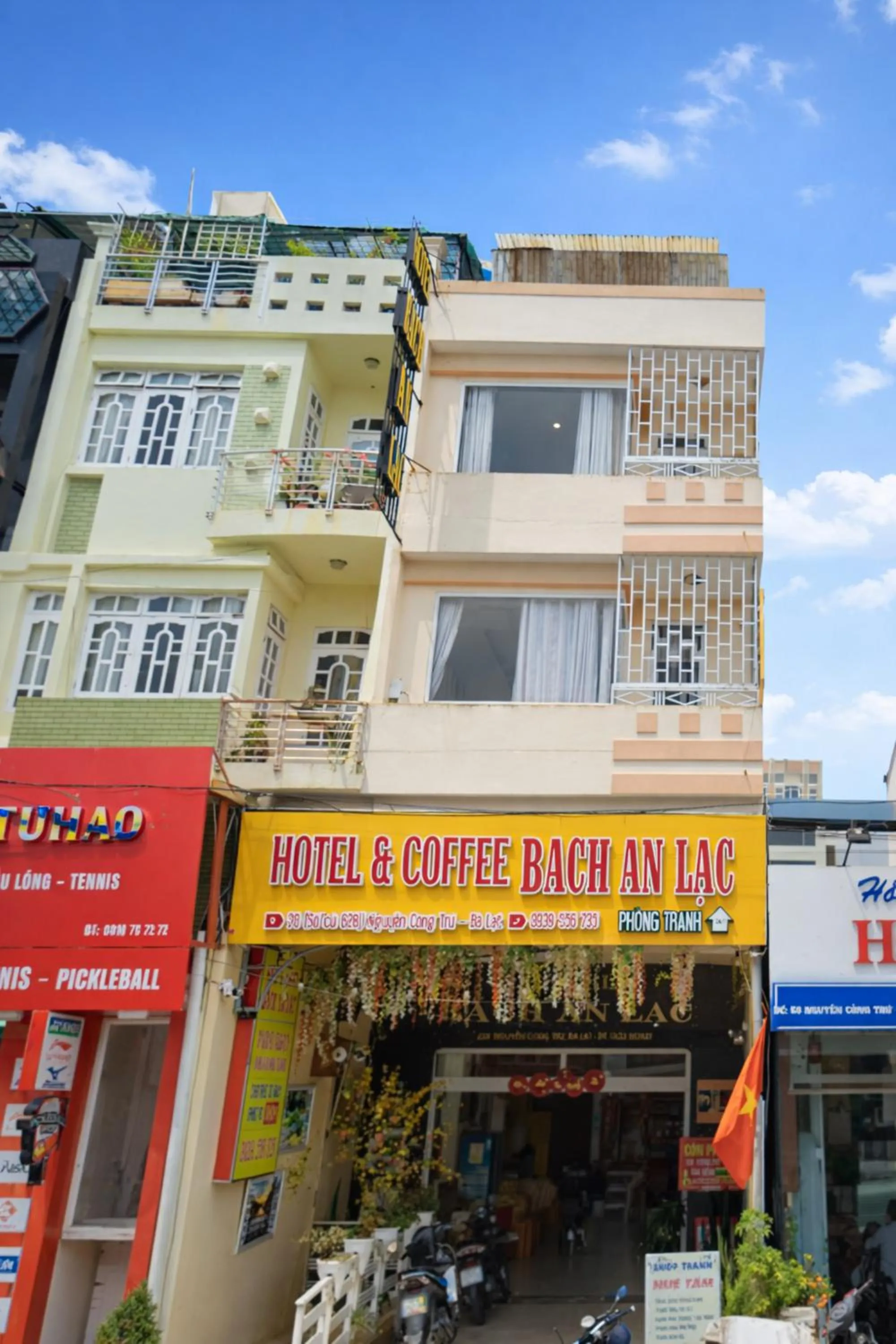 Property building in BÁCH AN LẠC HOTEL