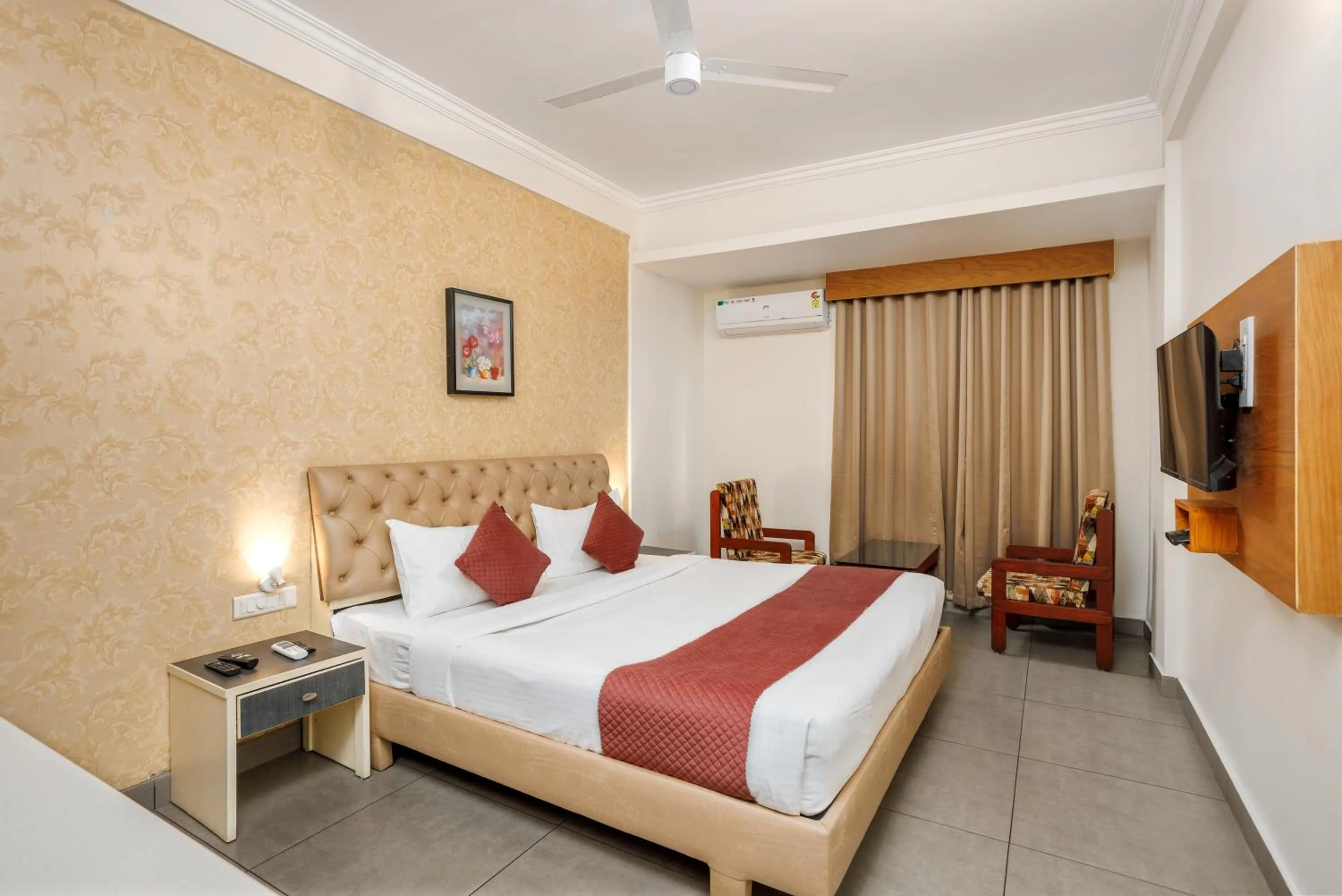 TV and multimedia, Bed in Nexstay Kassaba Inn