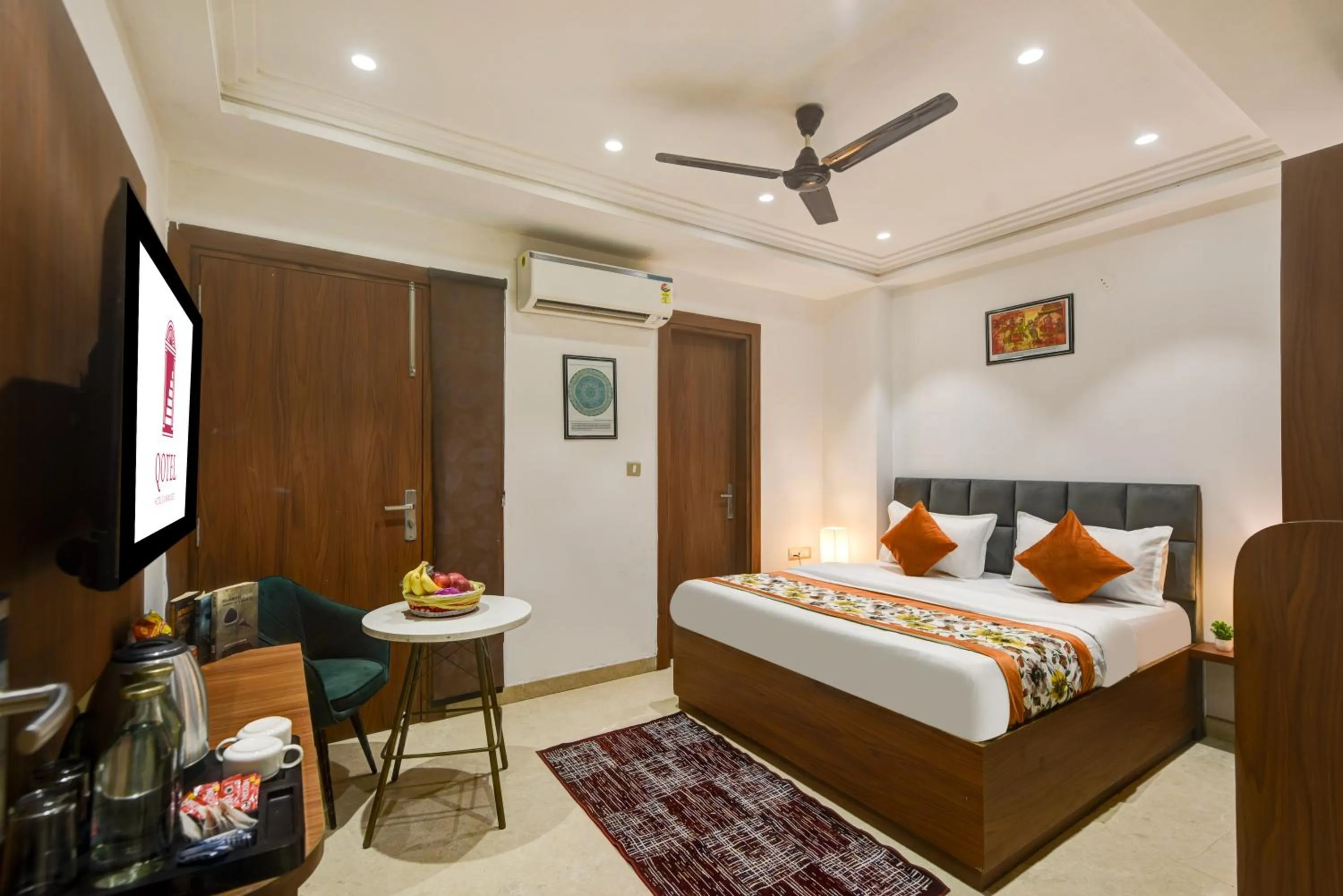 Bed in Qotel Comfort Ashok Vihar - Near Delhi University