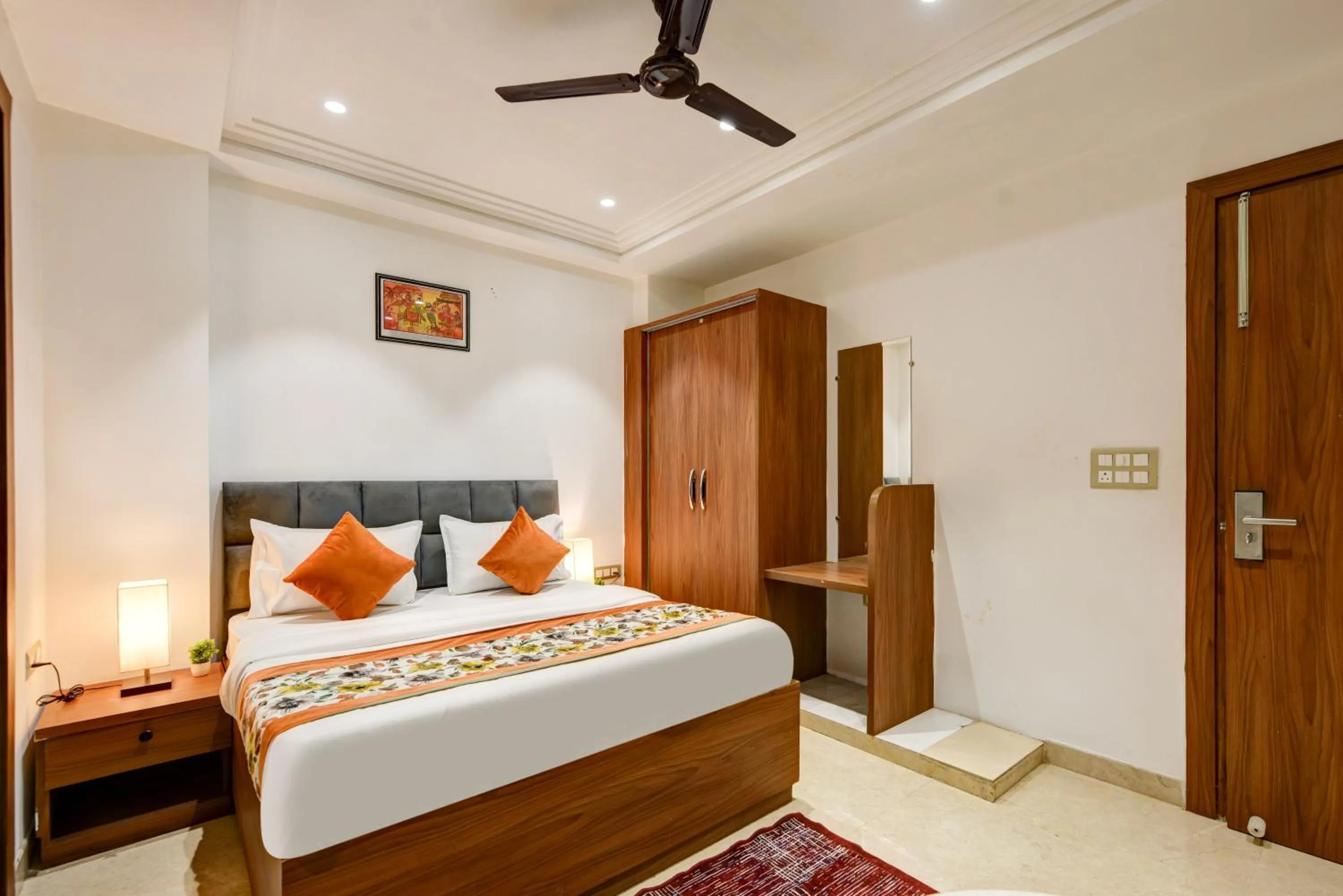 Bed in Qotel Comfort Ashok Vihar - Near Delhi University