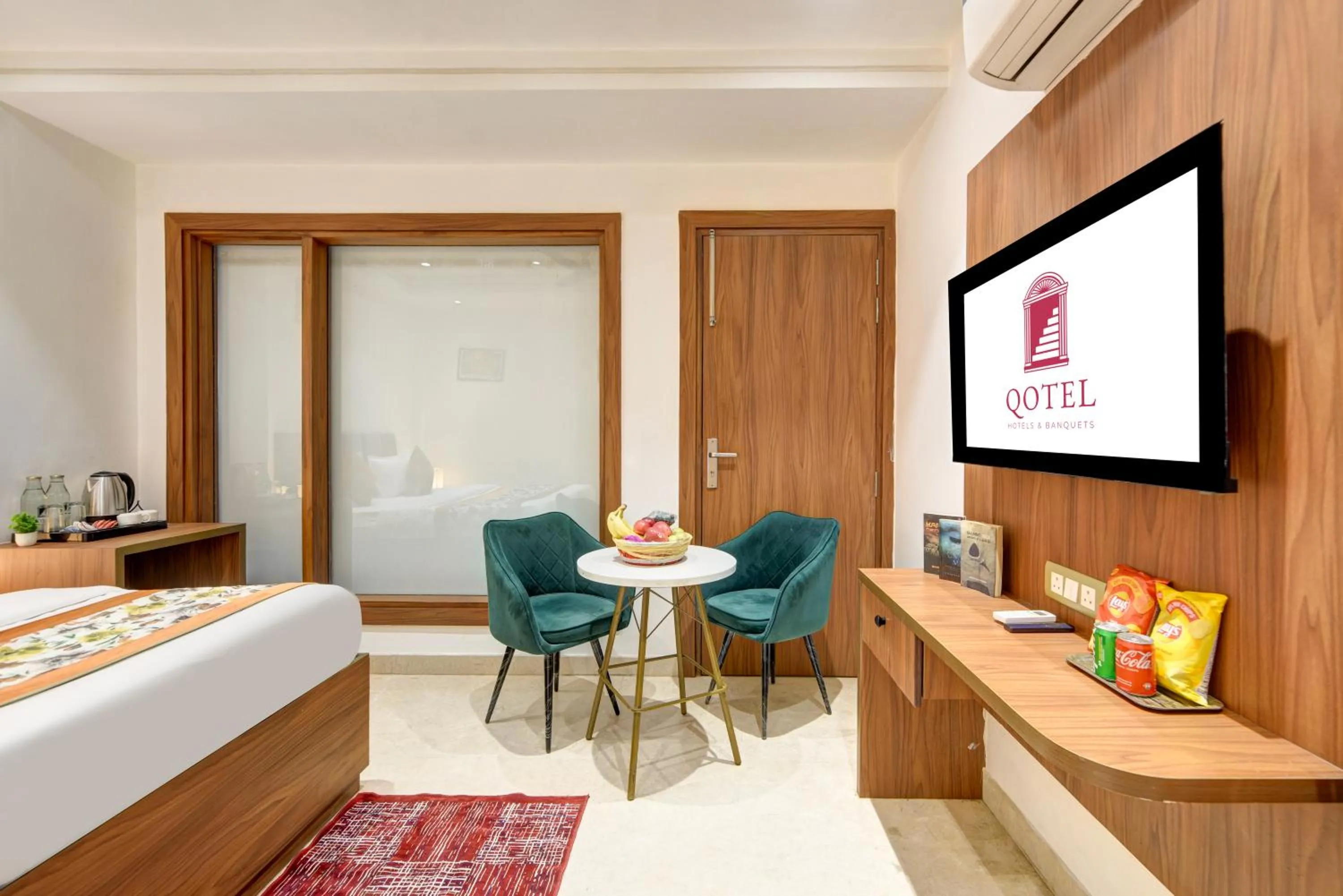 Bed in Qotel Comfort Ashok Vihar - Near Delhi University