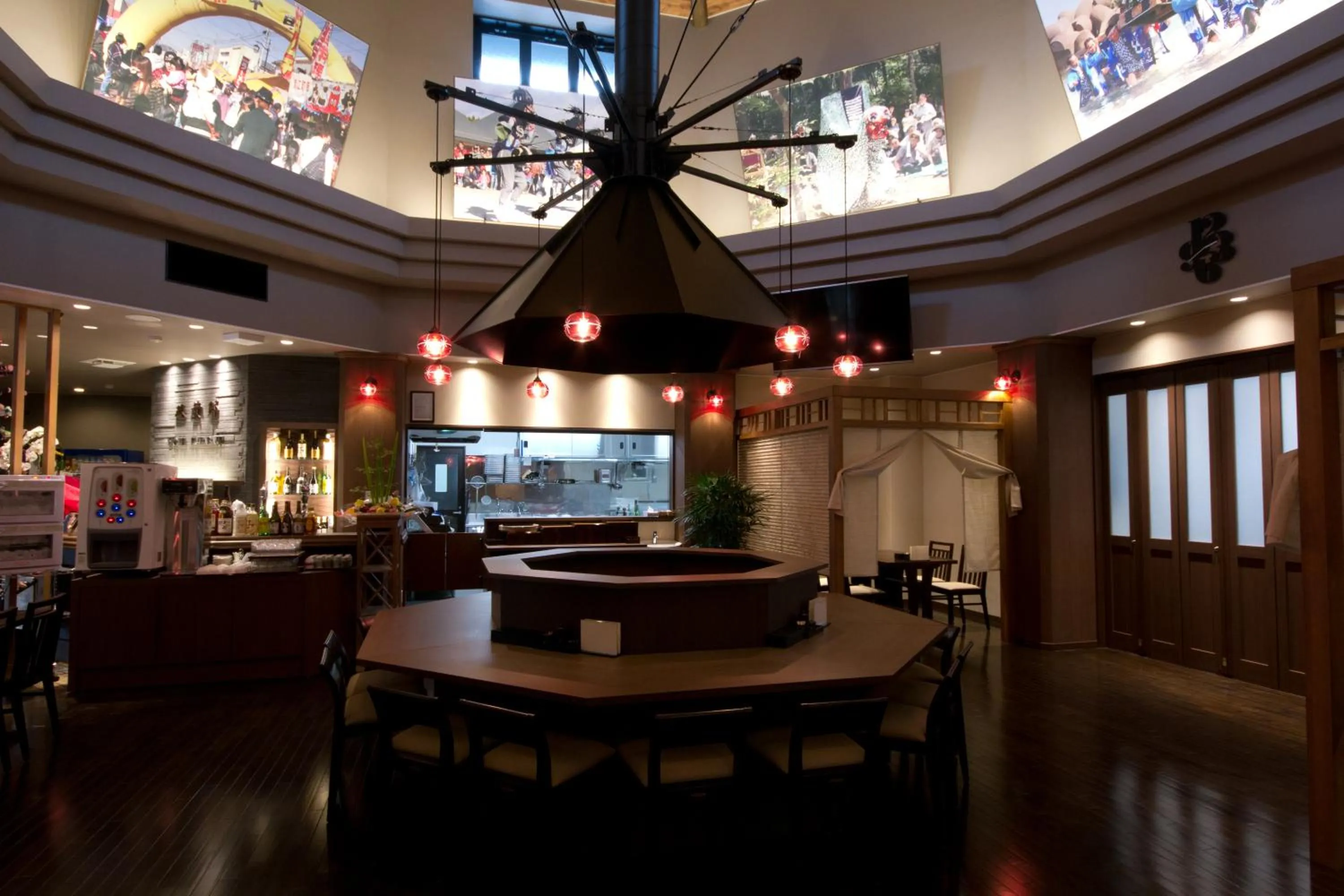 Restaurant/places to eat in Hotel Futabatei