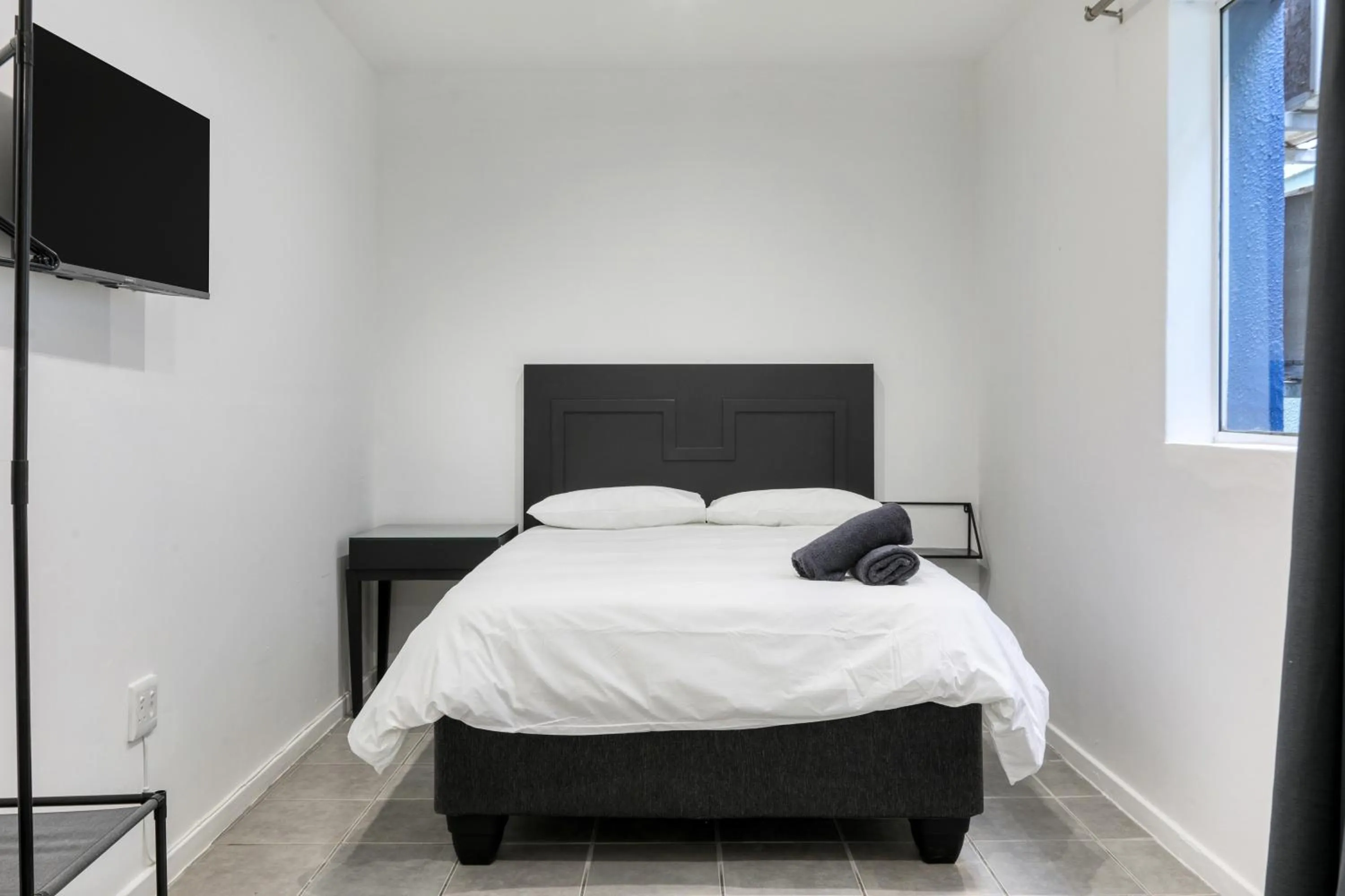 Bed in Inn & Out Express Sea Point