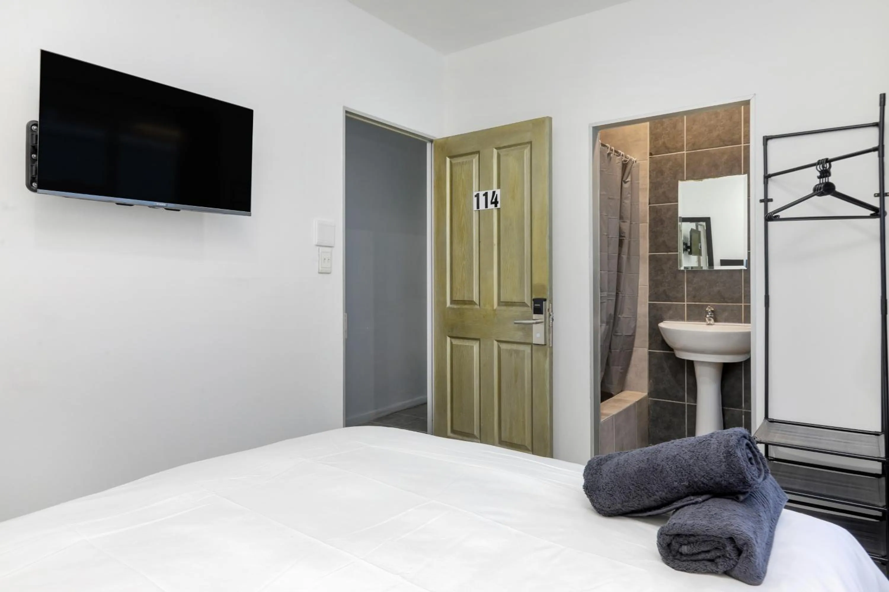 Bed in Inn & Out Express Sea Point