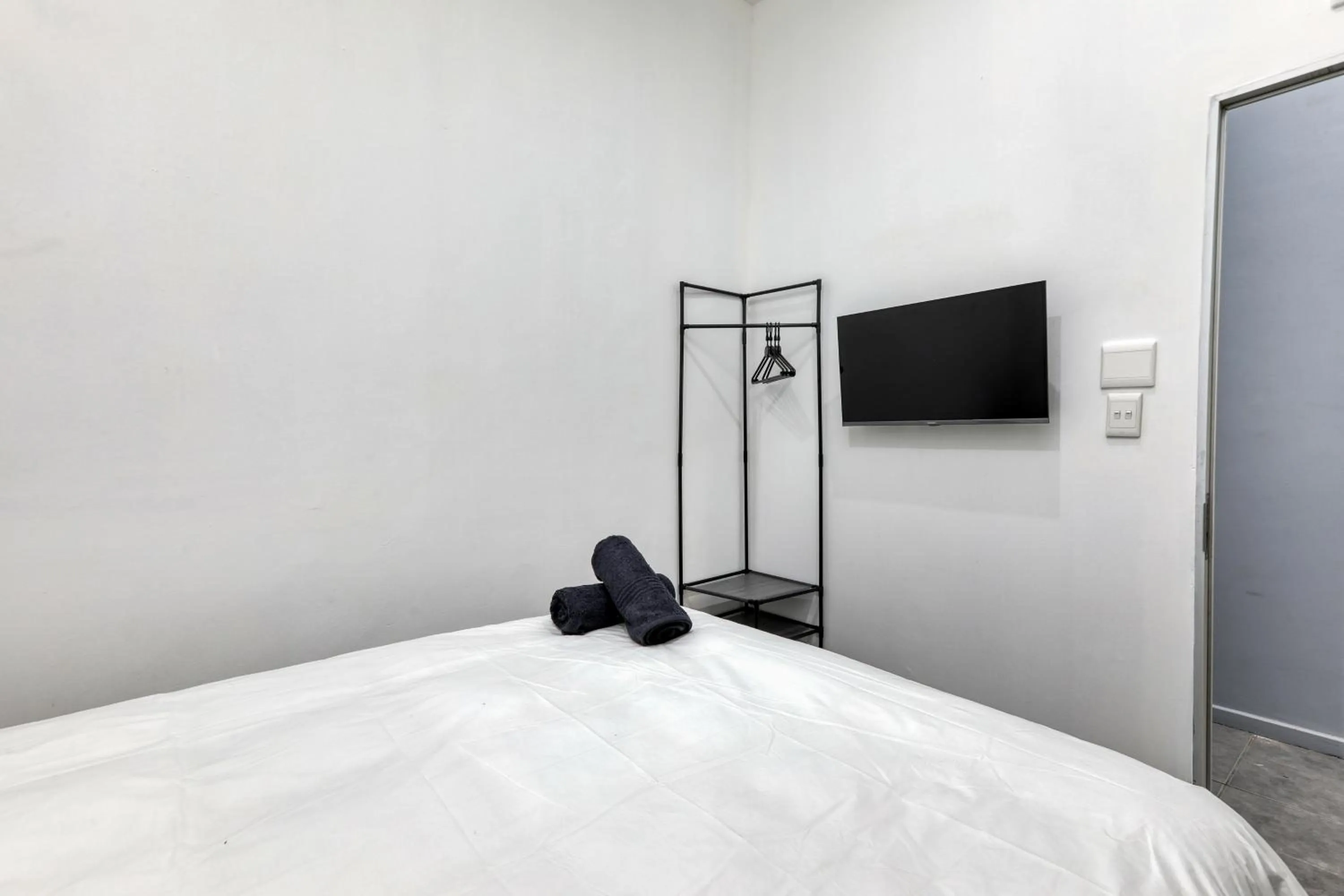 Bed in Inn & Out Express Sea Point