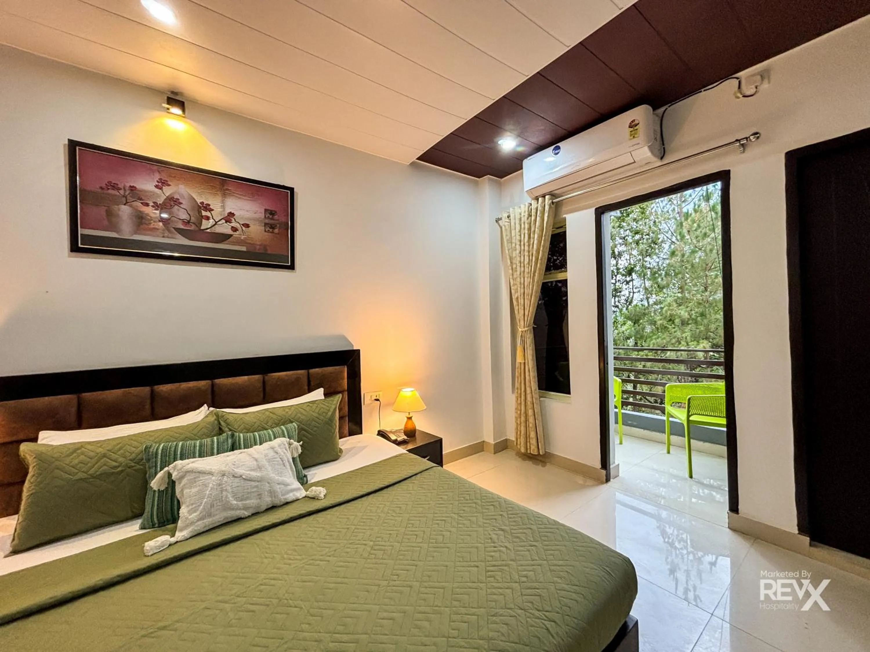 View (from property/room), Bed in Hotel Prince valley