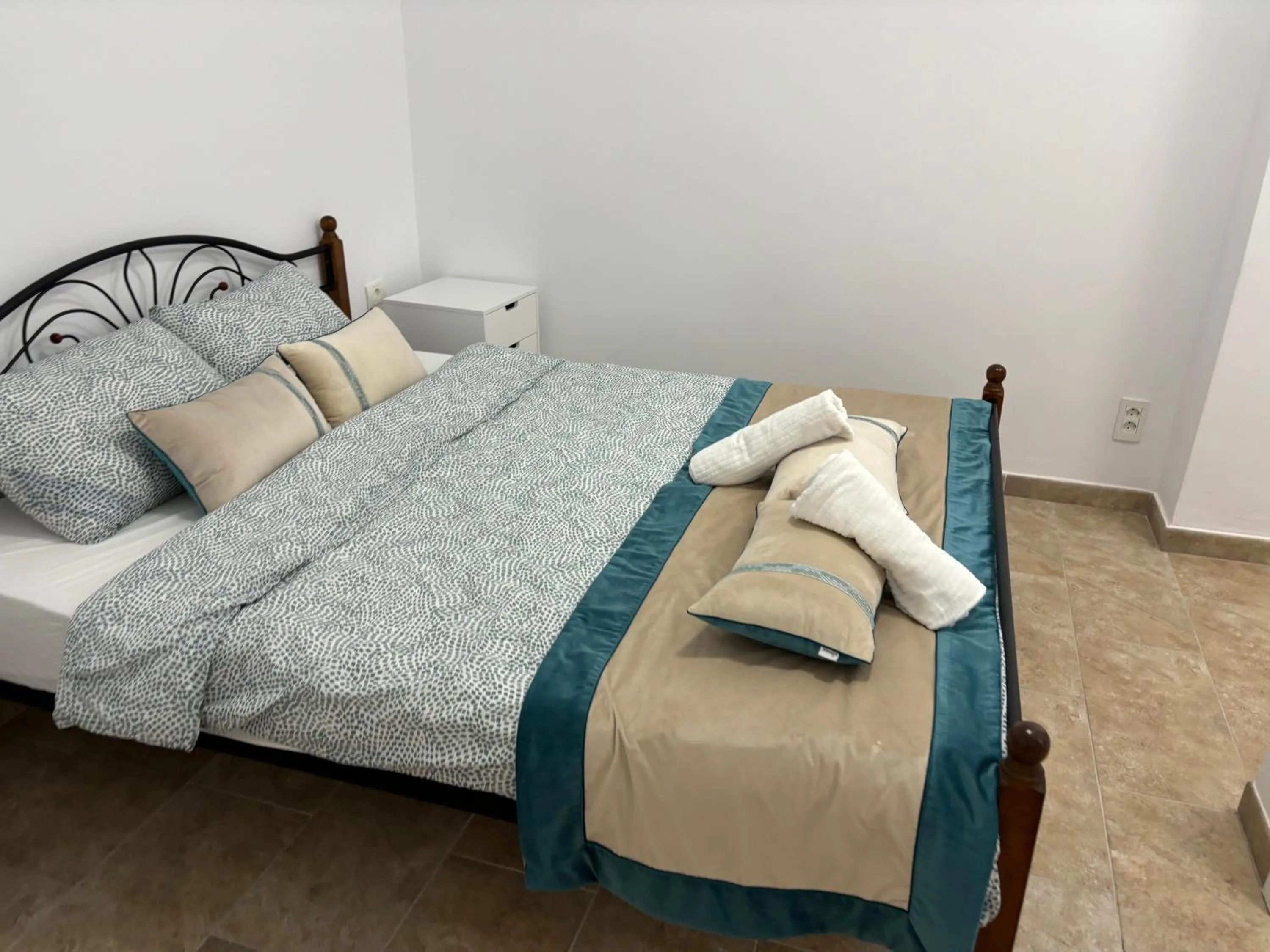 Bed in The Loft Gara de Nord