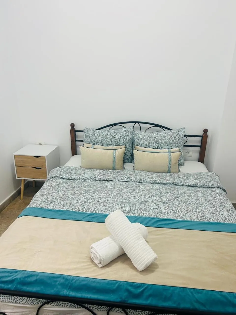 Bed in The Loft Gara de Nord