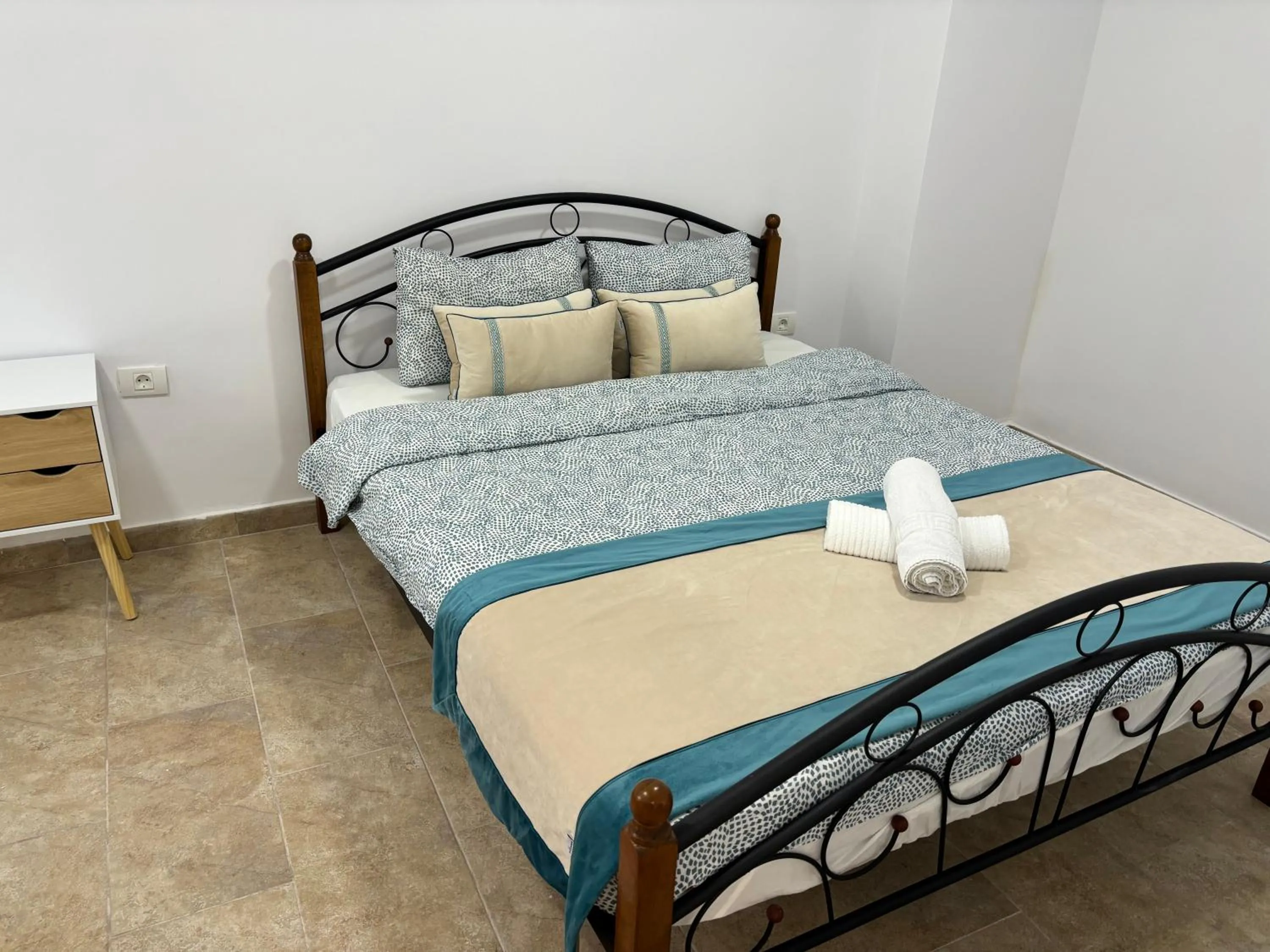 Bed in The Loft Gara de Nord