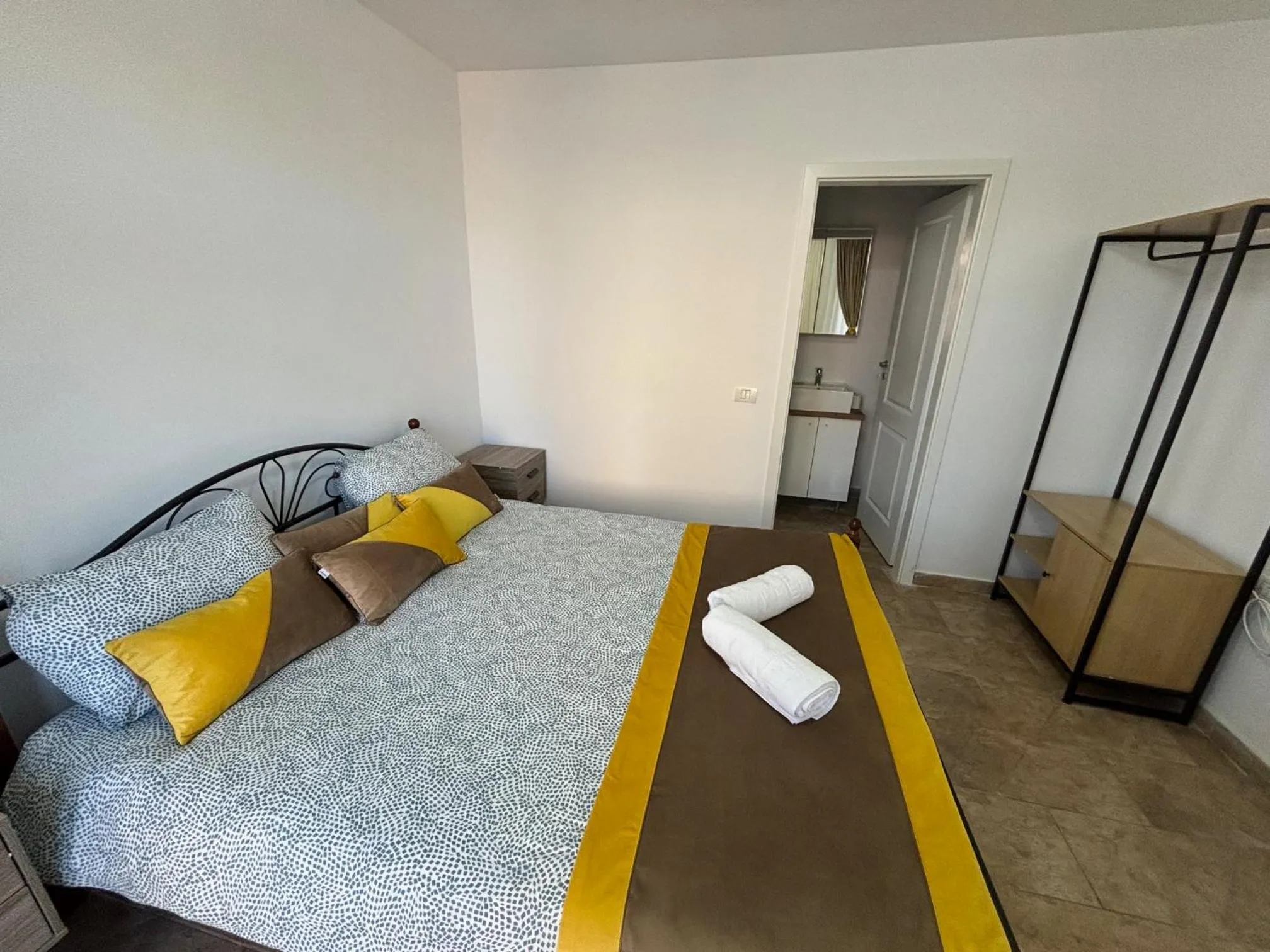 Bed in The Loft Gara de Nord