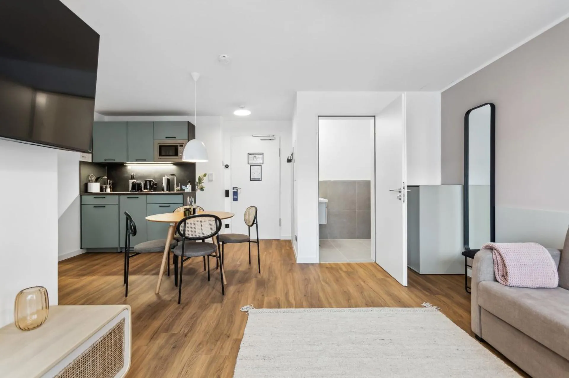 Kitchen or kitchenette in Limehome Oberhausen Paul-Reusch-Str