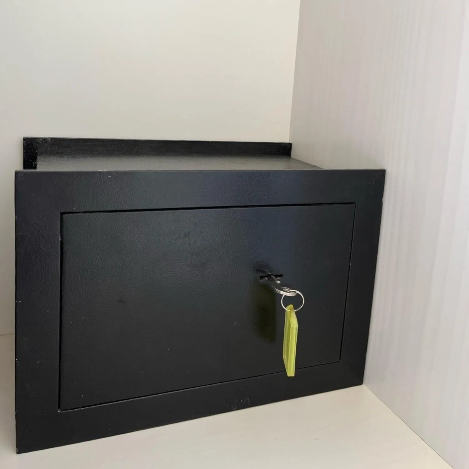 safe in Kores Aegina