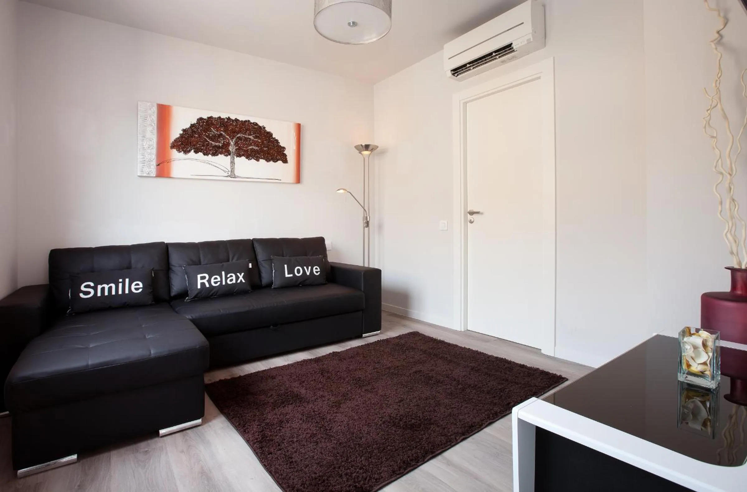 Living room in APBCN Eixample Center